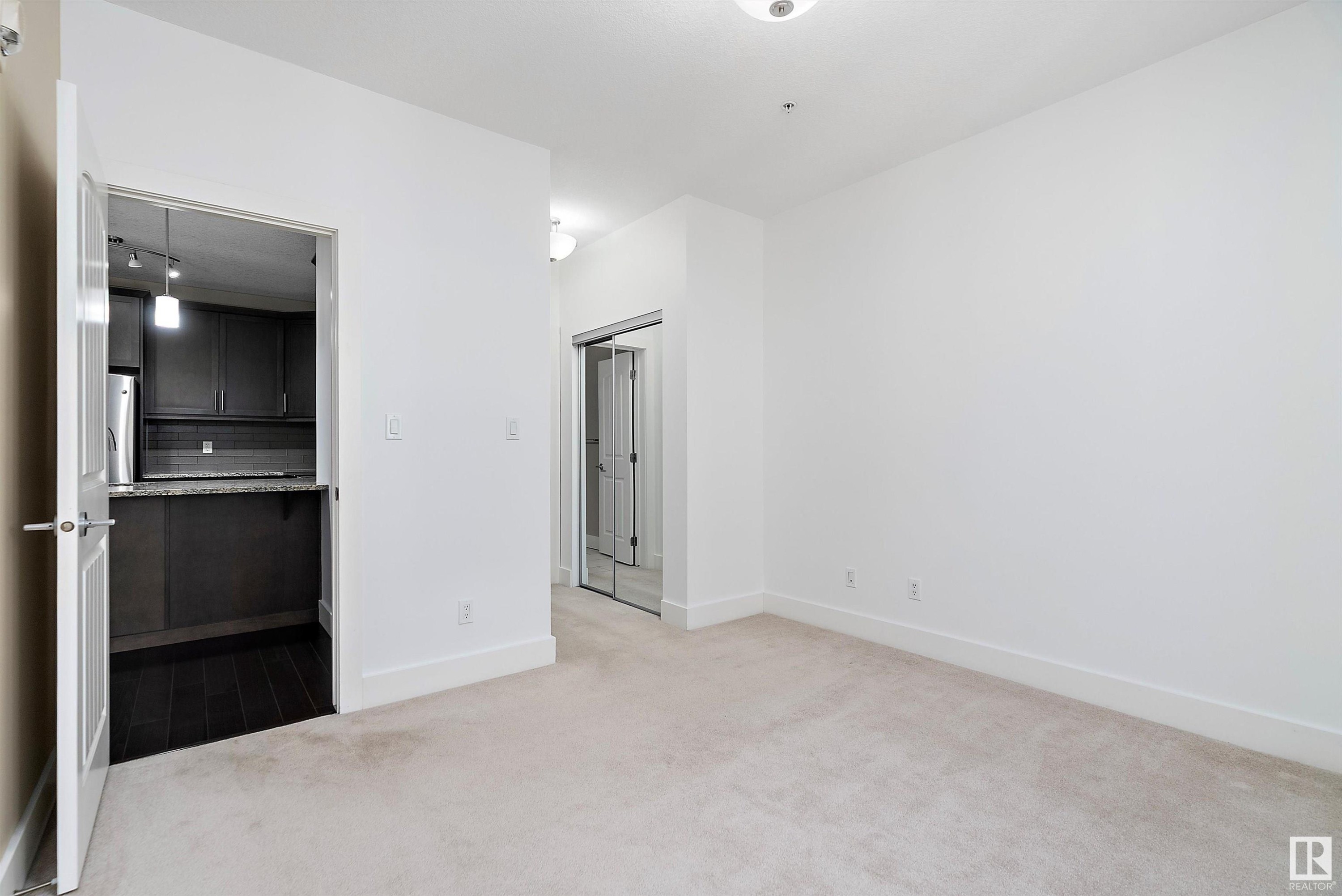 












331 6079 MAYNARD Way

,
Edmonton,




AB
T6R 0S5

