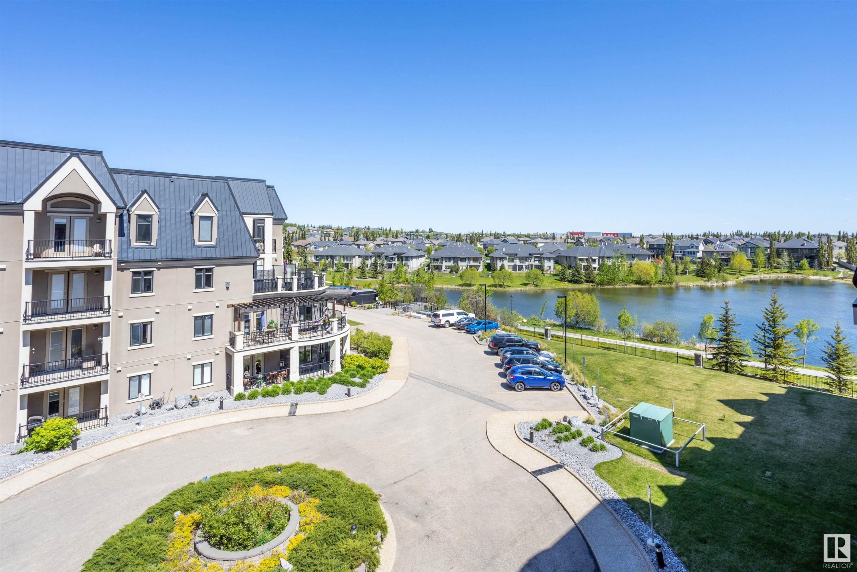












331 6079 MAYNARD Way

,
Edmonton,




AB
T6R 0S5

