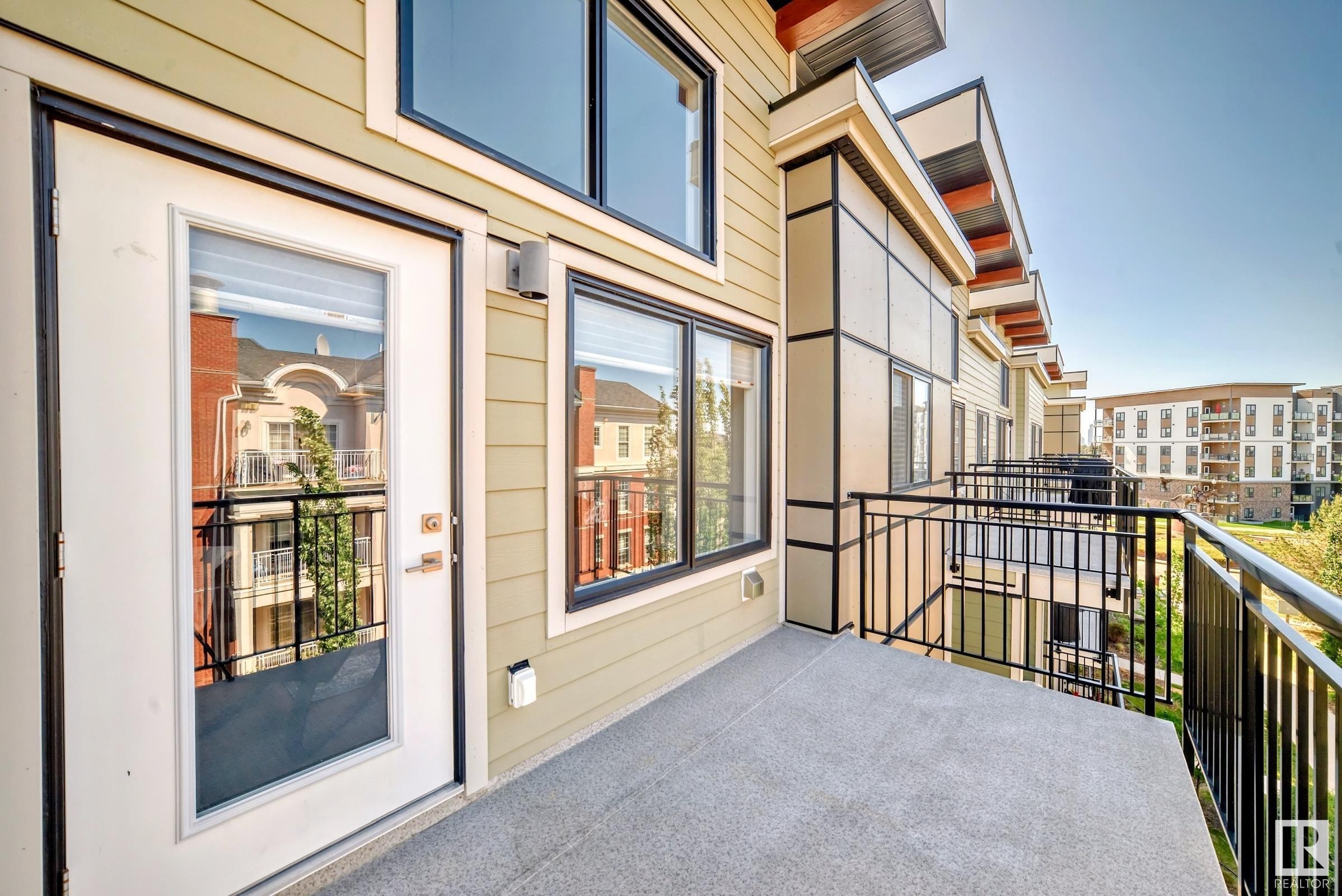 












414 560 GRIESBACH PARADE Parade

,
Edmonton,




AB
T5E 6X1

