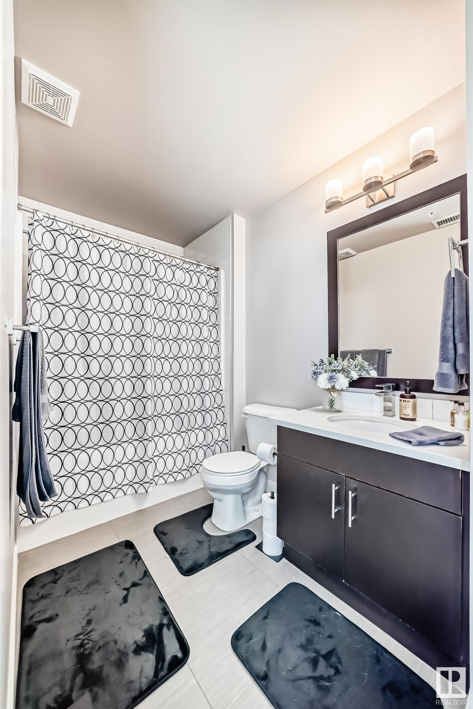 












414 560 GRIESBACH PARADE Parade

,
Edmonton,




AB
T5E 6X1

