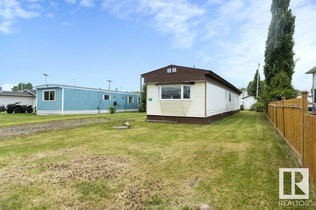 












4907 51 Avenue

,
Pickardville,




AB
T0H 1W0

