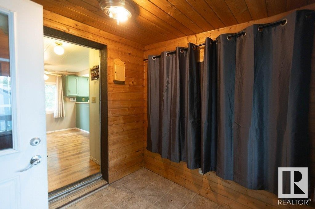 












4907 51 Avenue

,
Pickardville,




AB
T0H 1W0

