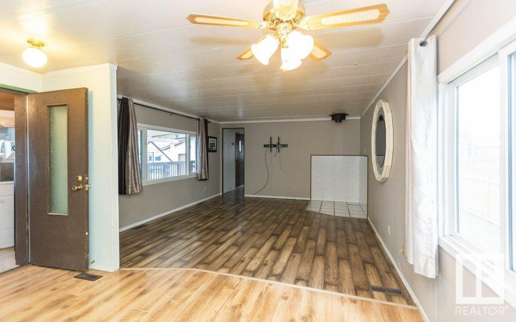 












4907 51 Avenue

,
Pickardville,




AB
T0H 1W0


