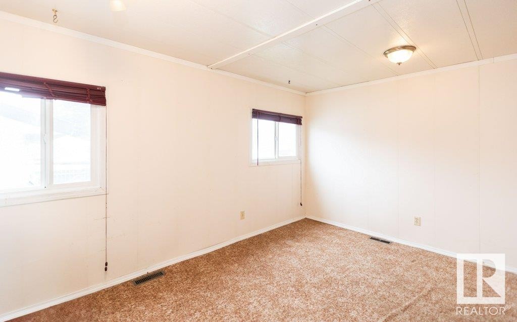 












4907 51 Avenue

,
Pickardville,




AB
T0H 1W0

