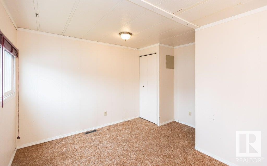 












4907 51 Avenue

,
Pickardville,




AB
T0H 1W0

