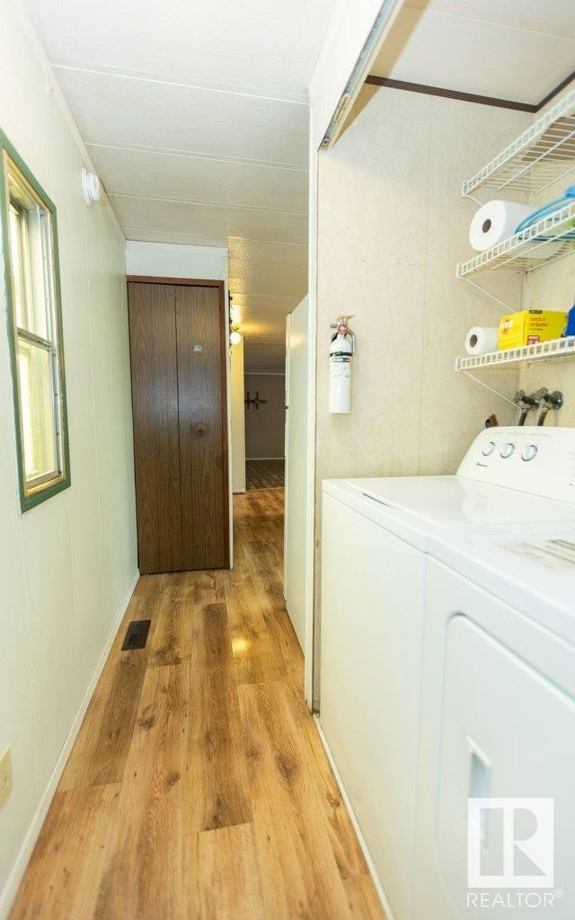 












4907 51 Avenue

,
Pickardville,




AB
T0H 1W0

