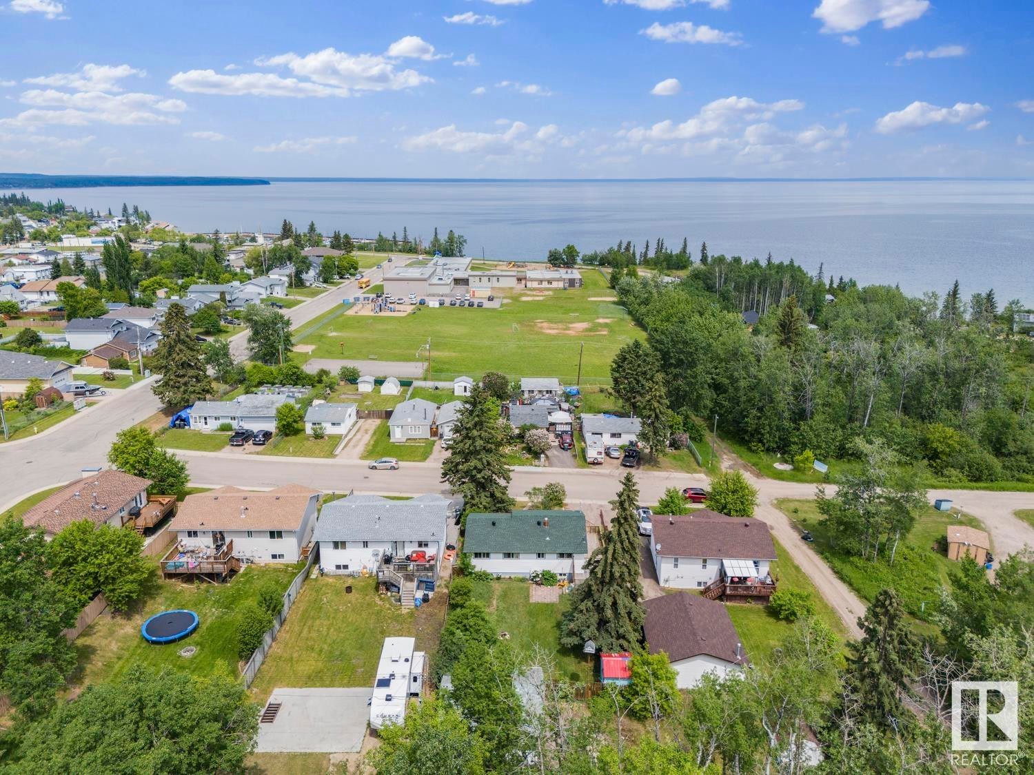












603 12 Avenue

,
Cold Lake,




AB
T9M 1H5

