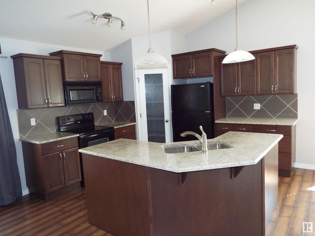 












145 SELKIRK Place

,
Leduc,




AB
T9E 0L6


