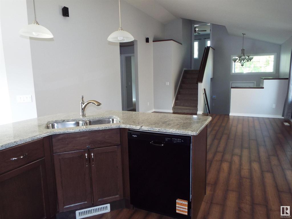 












145 SELKIRK Place

,
Leduc,




AB
T9E 0L6

