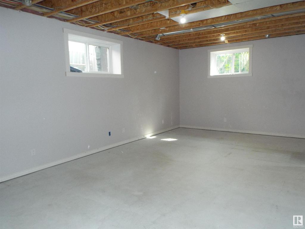 












145 SELKIRK Place

,
Leduc,




AB
T9E 0L6

