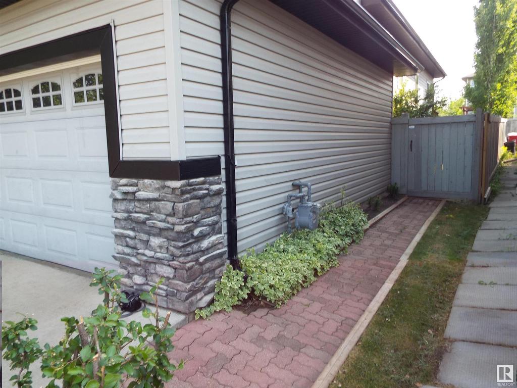 












145 SELKIRK Place

,
Leduc,




AB
T9E 0L6

