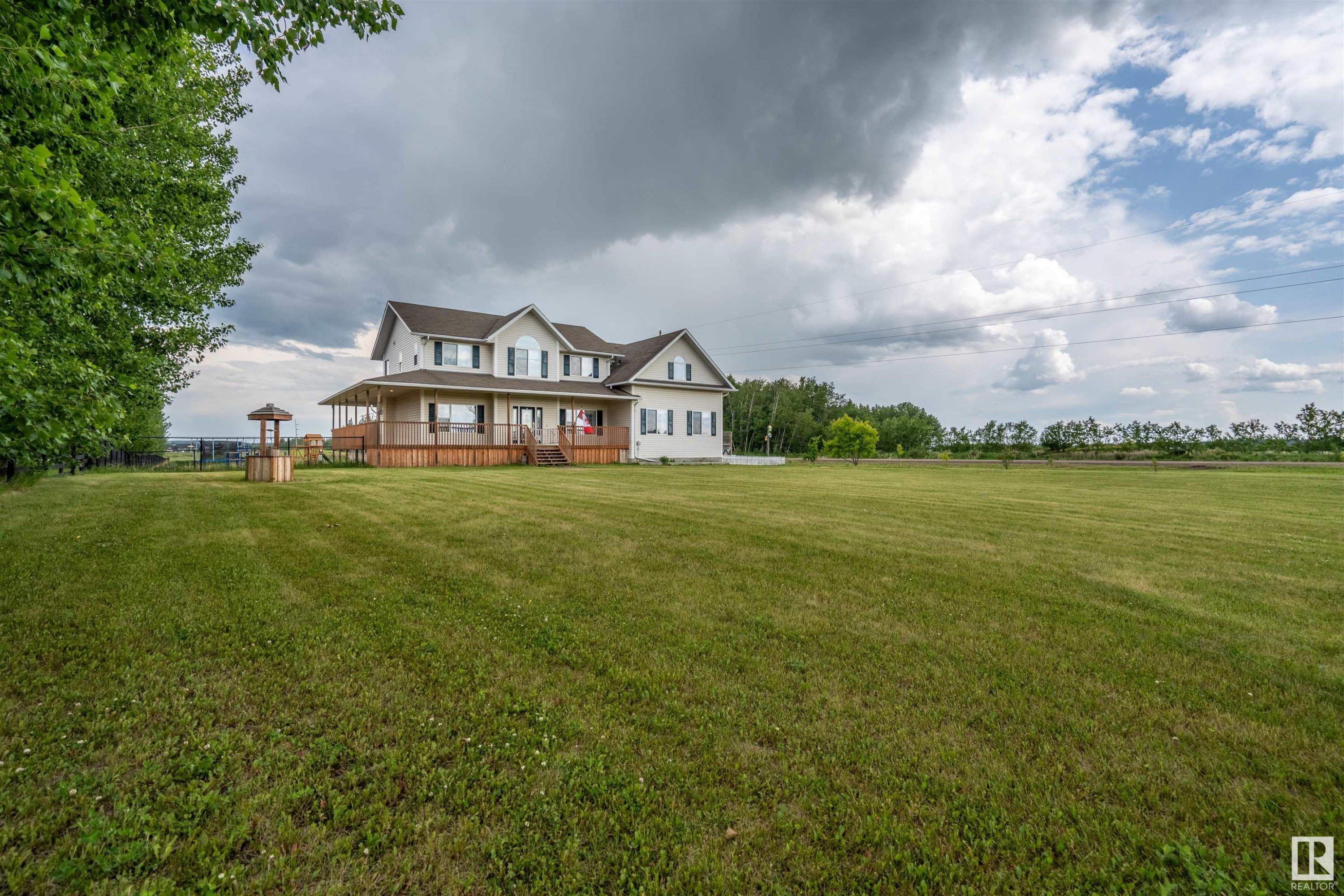 












#1 42310 Twp 632

,
Rural Bonnyville M.D.,




AB
T9M 1P2

