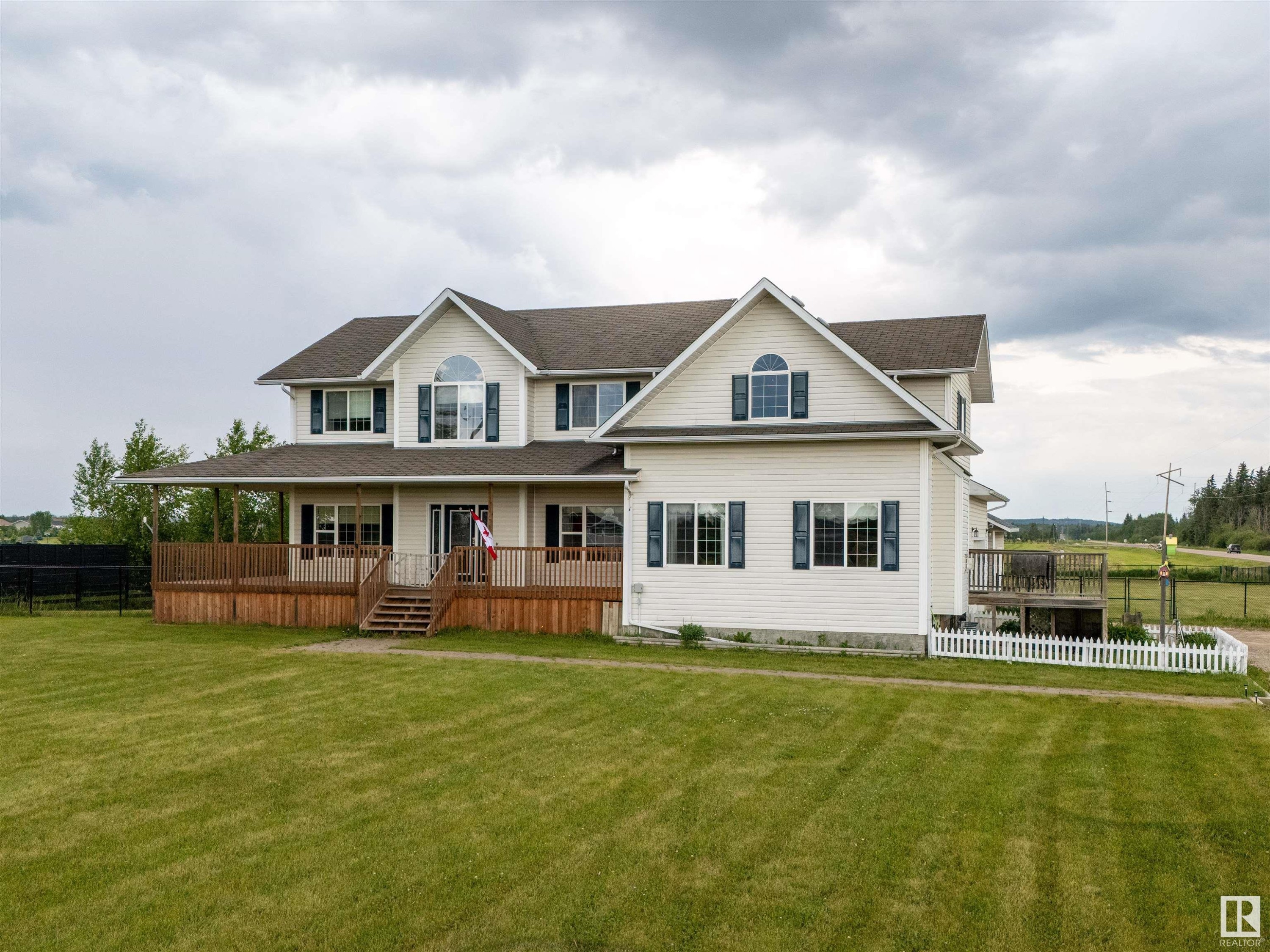 












#1 42310 Twp 632

,
Rural Bonnyville M.D.,




AB
T9M 1P2

