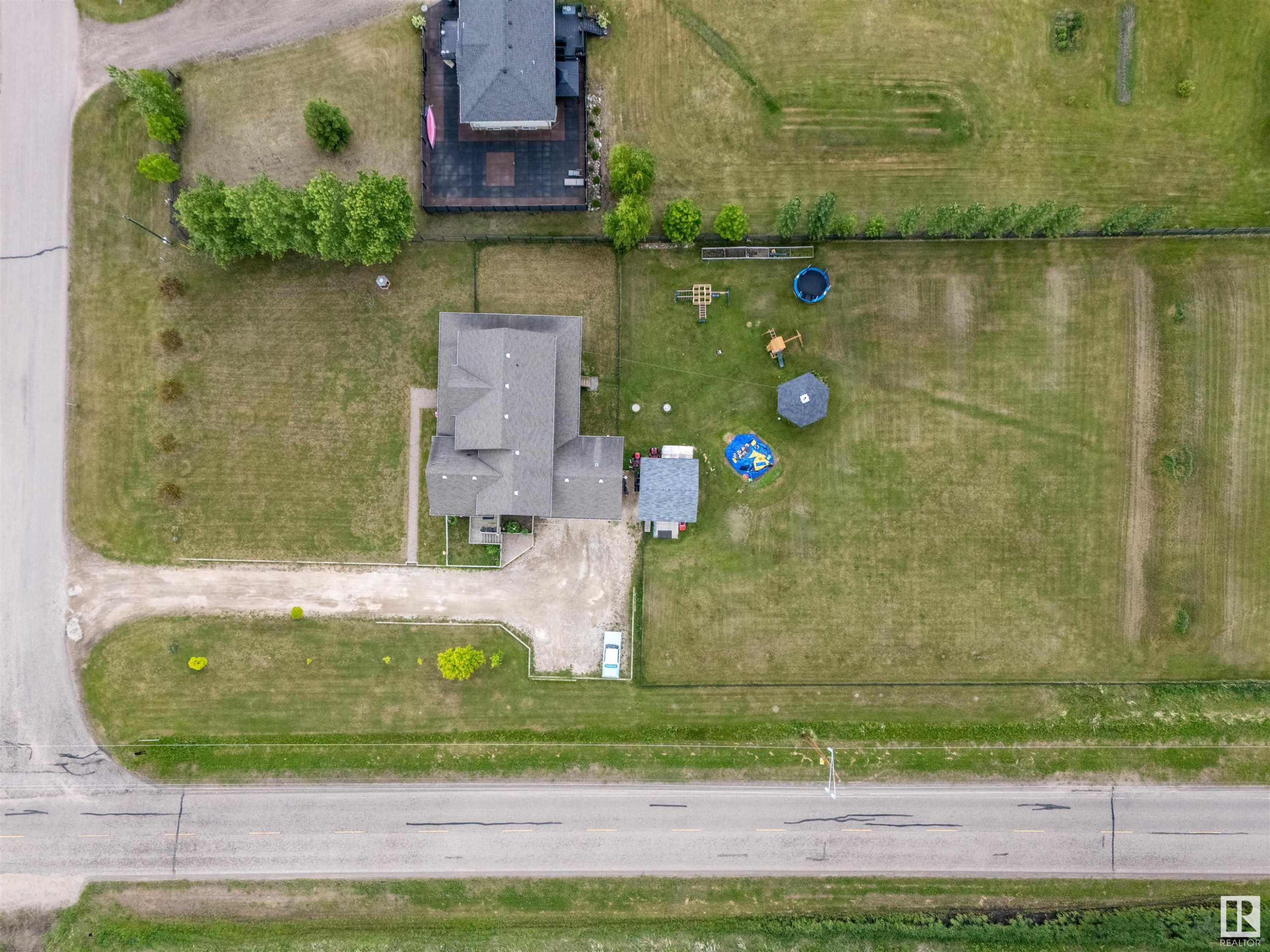 












#1 42310 Twp 632

,
Rural Bonnyville M.D.,




AB
T9M 1P2

