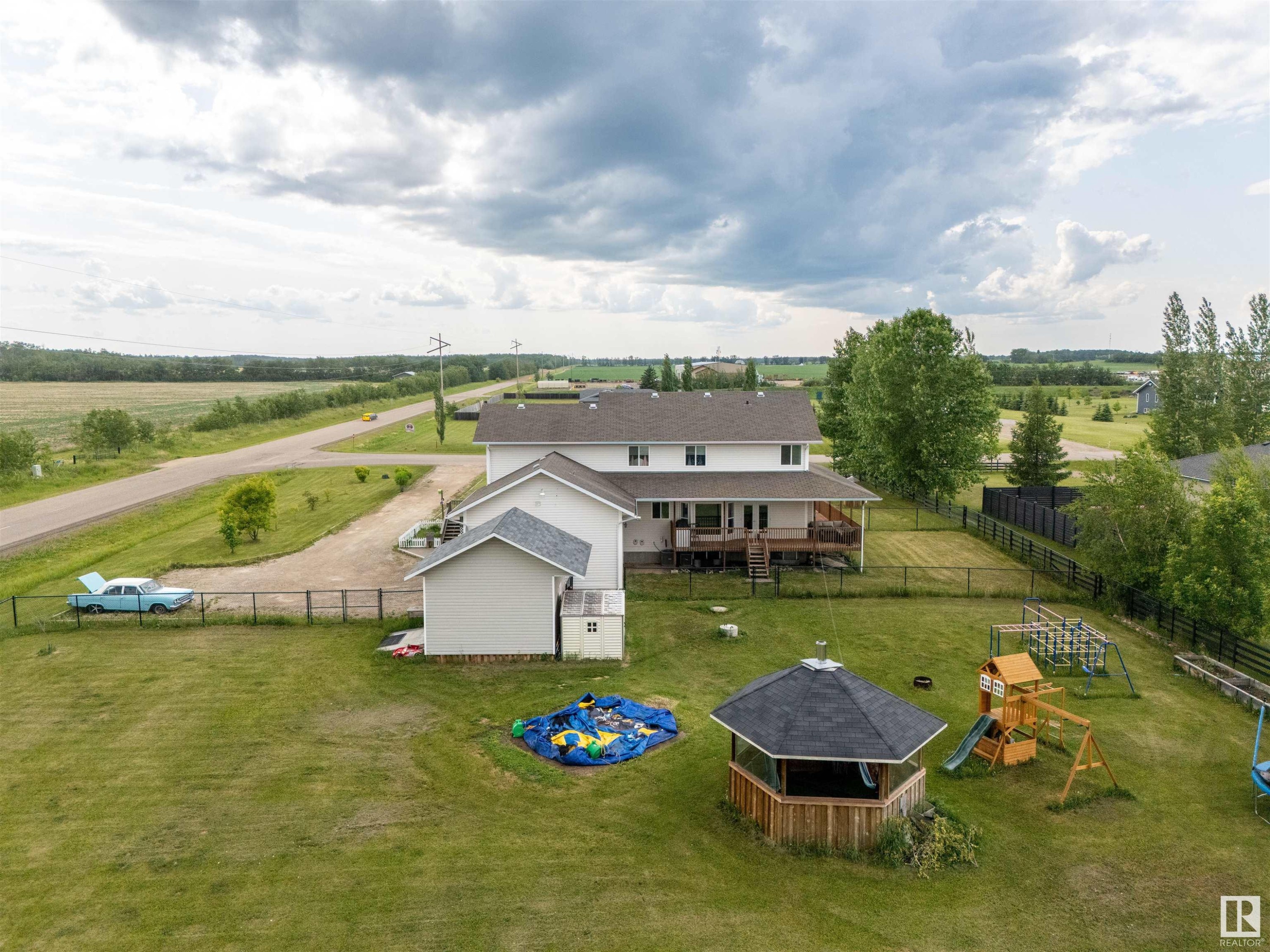 












#1 42310 Twp 632

,
Rural Bonnyville M.D.,




AB
T9M 1P2

