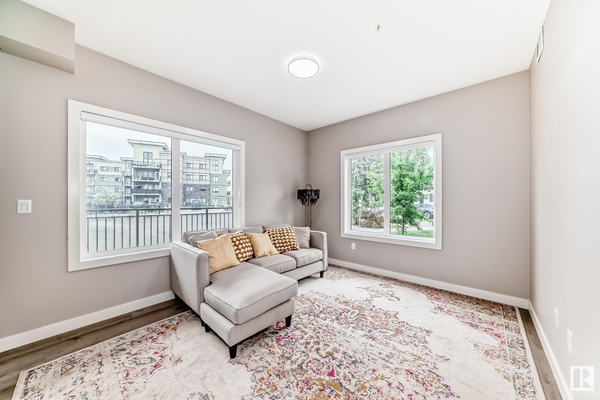 












134 560 GRIESBACH PARADE Parade

,
Edmonton,




AB
T5E 6X1

