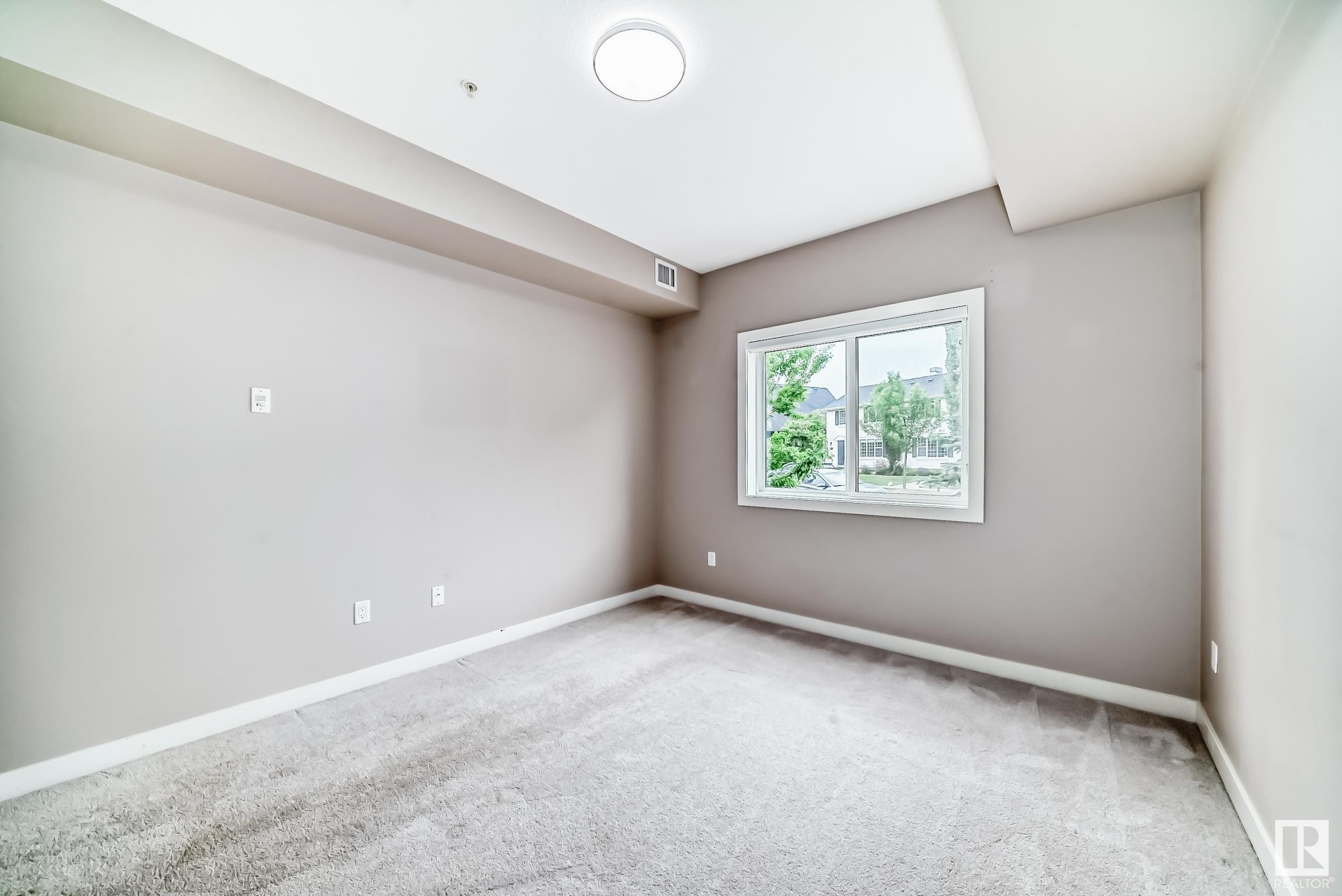 












134 560 GRIESBACH PARADE Parade

,
Edmonton,




AB
T5E 6X1

