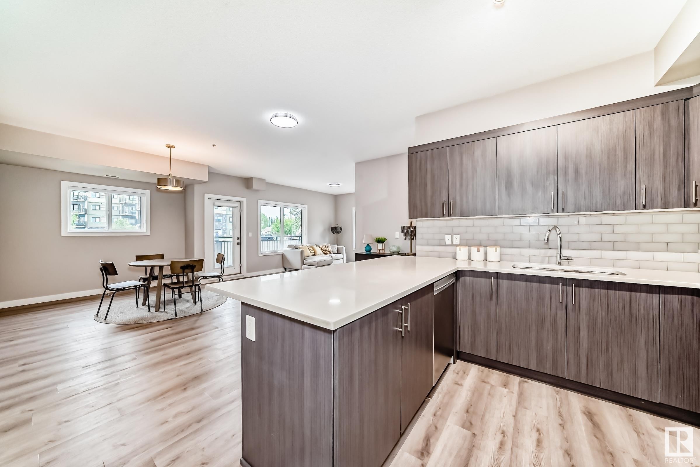 












134 560 GRIESBACH PARADE Parade

,
Edmonton,




AB
T5E 6X1

