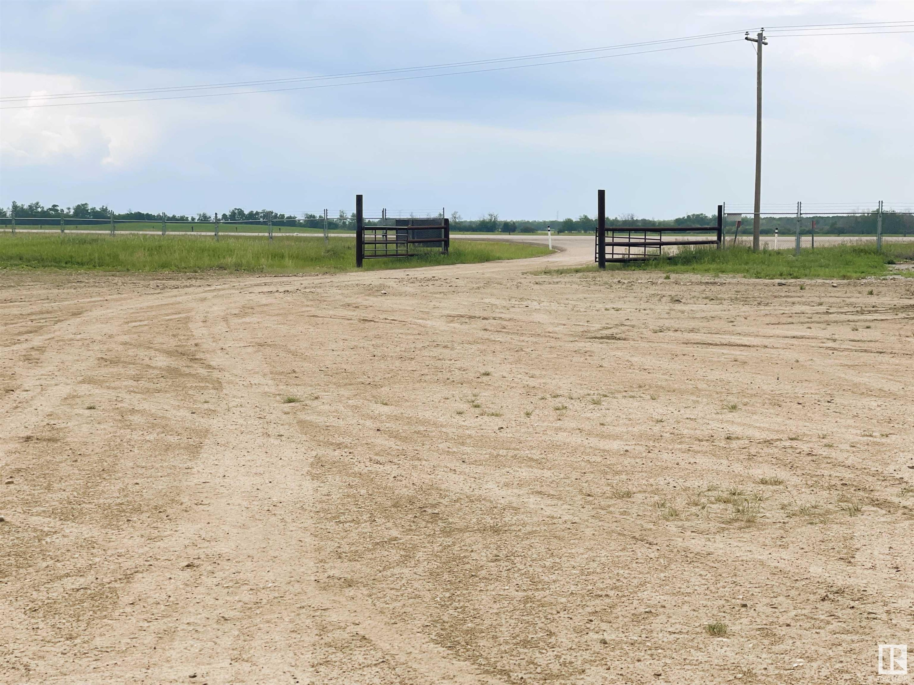 












61515 Hwy 41

,
Rural Bonnyville M.D.,




AB
T9N 2J6

