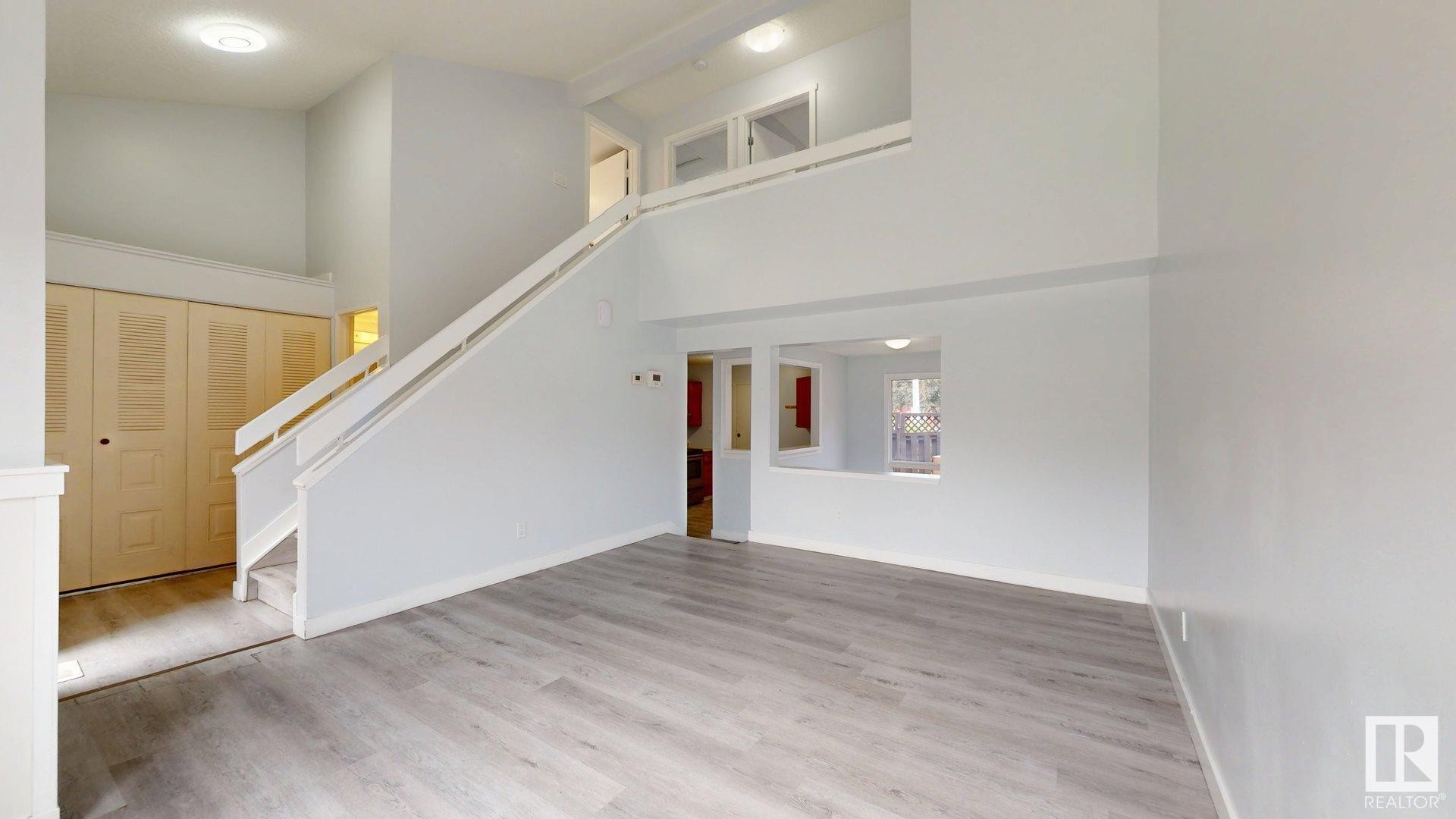 












613 MILLBOURNE Road E

,
Edmonton,




AB
T6X 3N3


