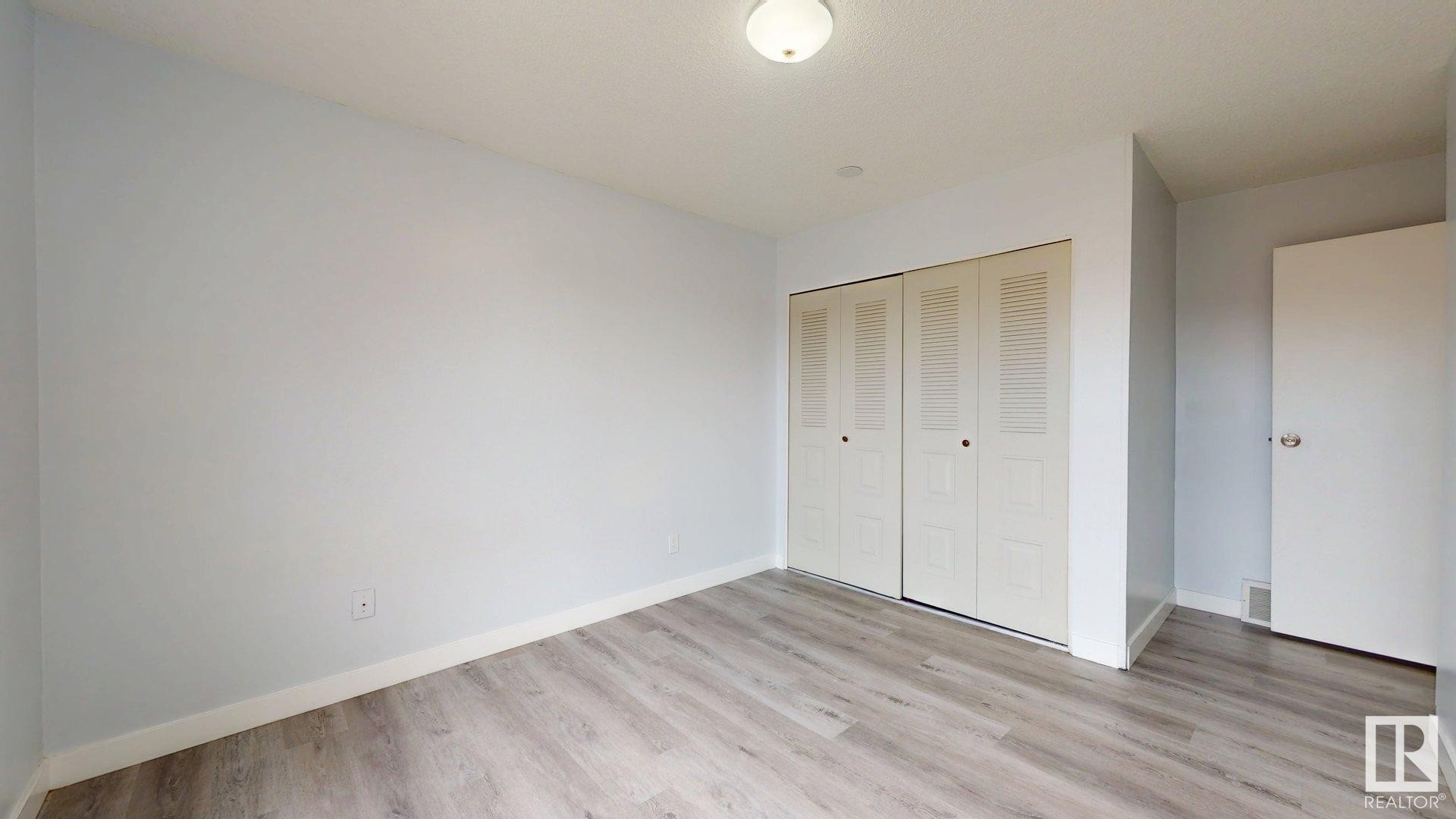 












613 MILLBOURNE Road E

,
Edmonton,




AB
T6X 3N3

