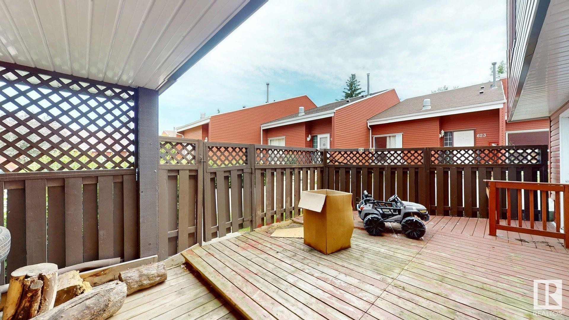 












613 MILLBOURNE Road E

,
Edmonton,




AB
T6X 3N3

