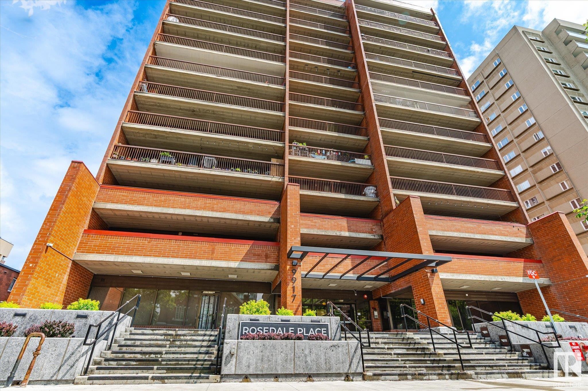 












301 9917 110 Street

,
Edmonton,




AB
T5K 2N4

