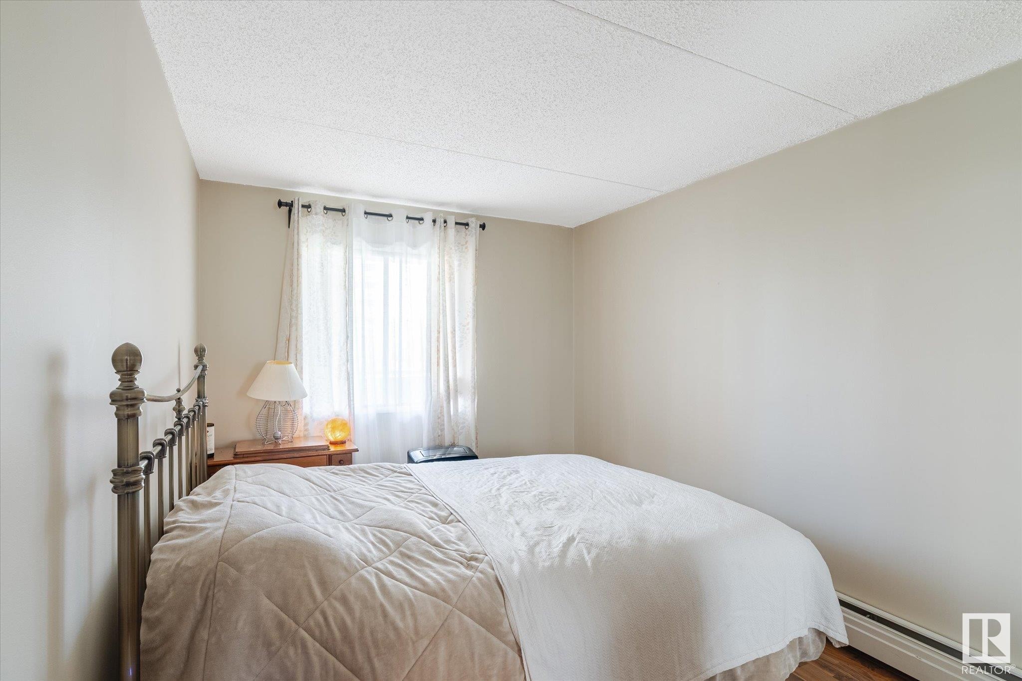 












301 9917 110 Street

,
Edmonton,




AB
T5K 2N4

