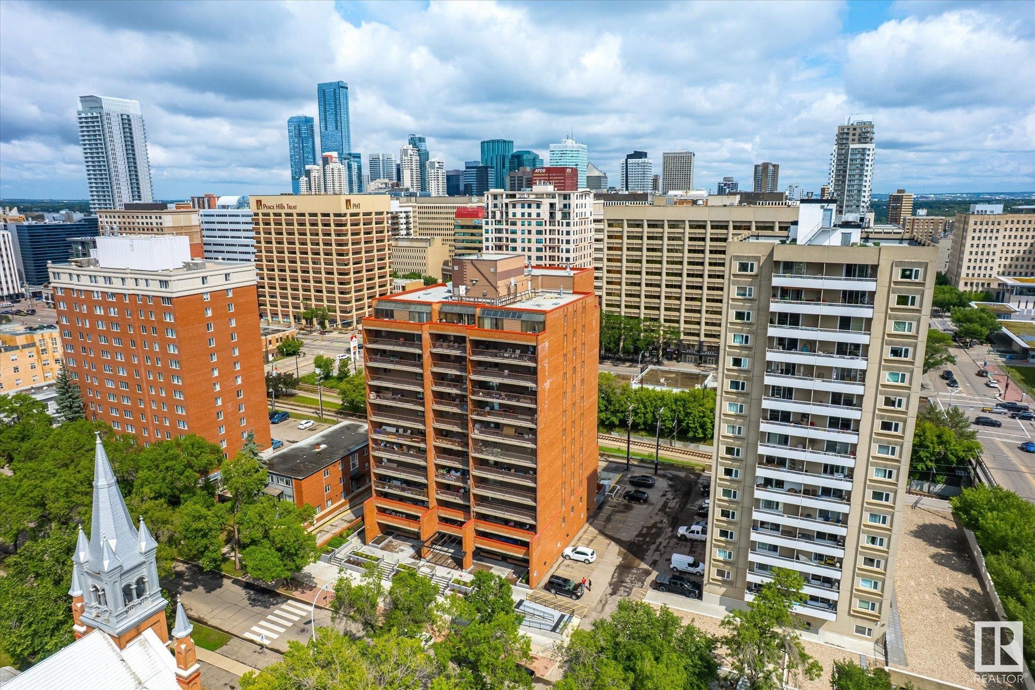 












301 9917 110 Street

,
Edmonton,




AB
T5K 2N4

