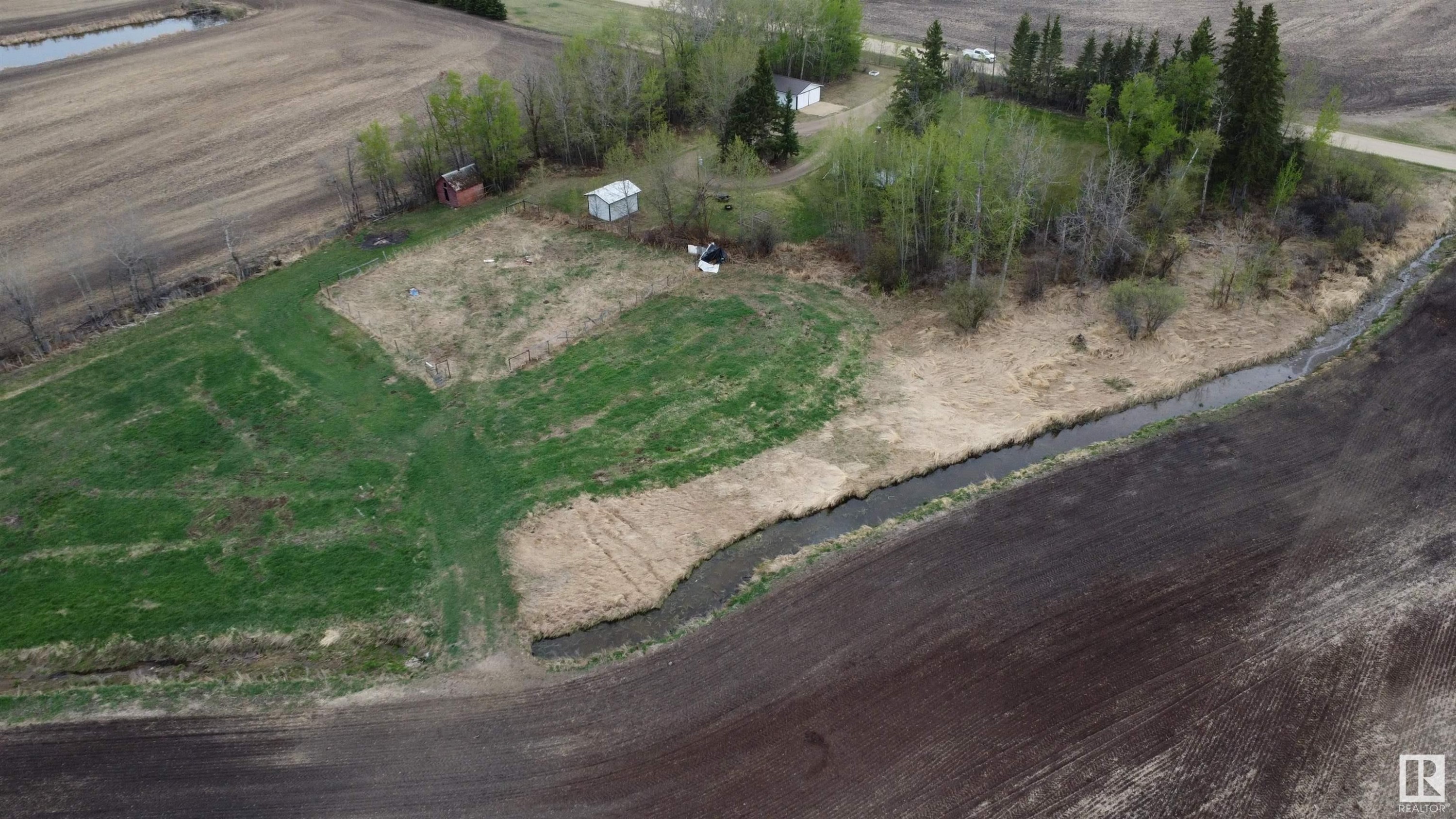












59117 Rg Rd 11

,
Rural Westlock County,




AB
T7P 2N9

