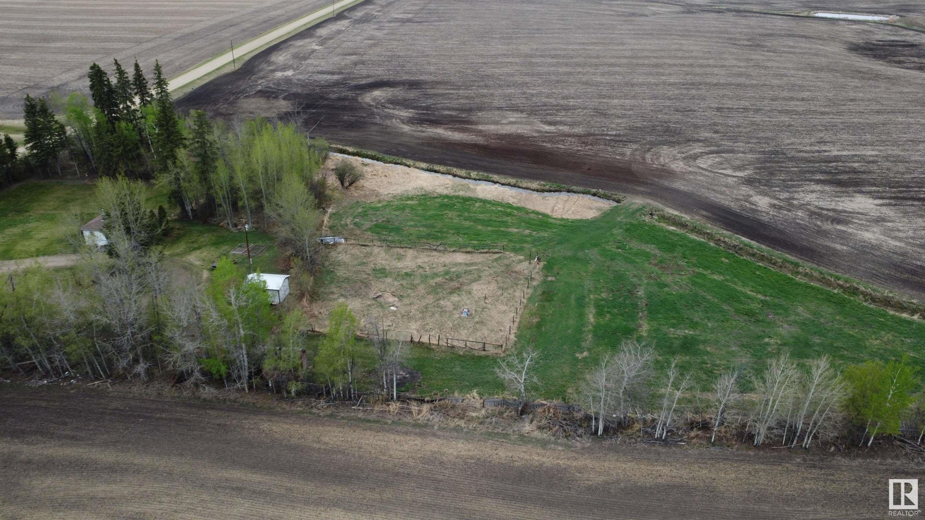 












59117 Rg Rd 11

,
Rural Westlock County,




AB
T7P 2N9

