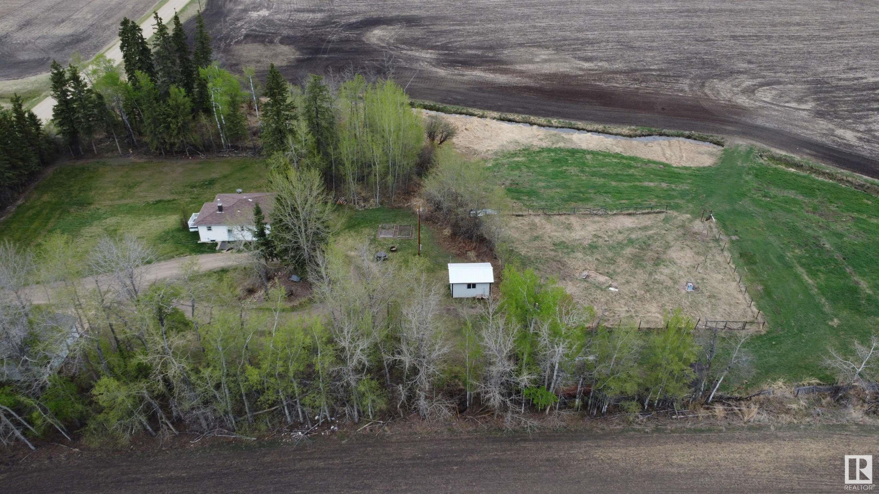 












59117 Rg Rd 11

,
Rural Westlock County,




AB
T7P 2N9

