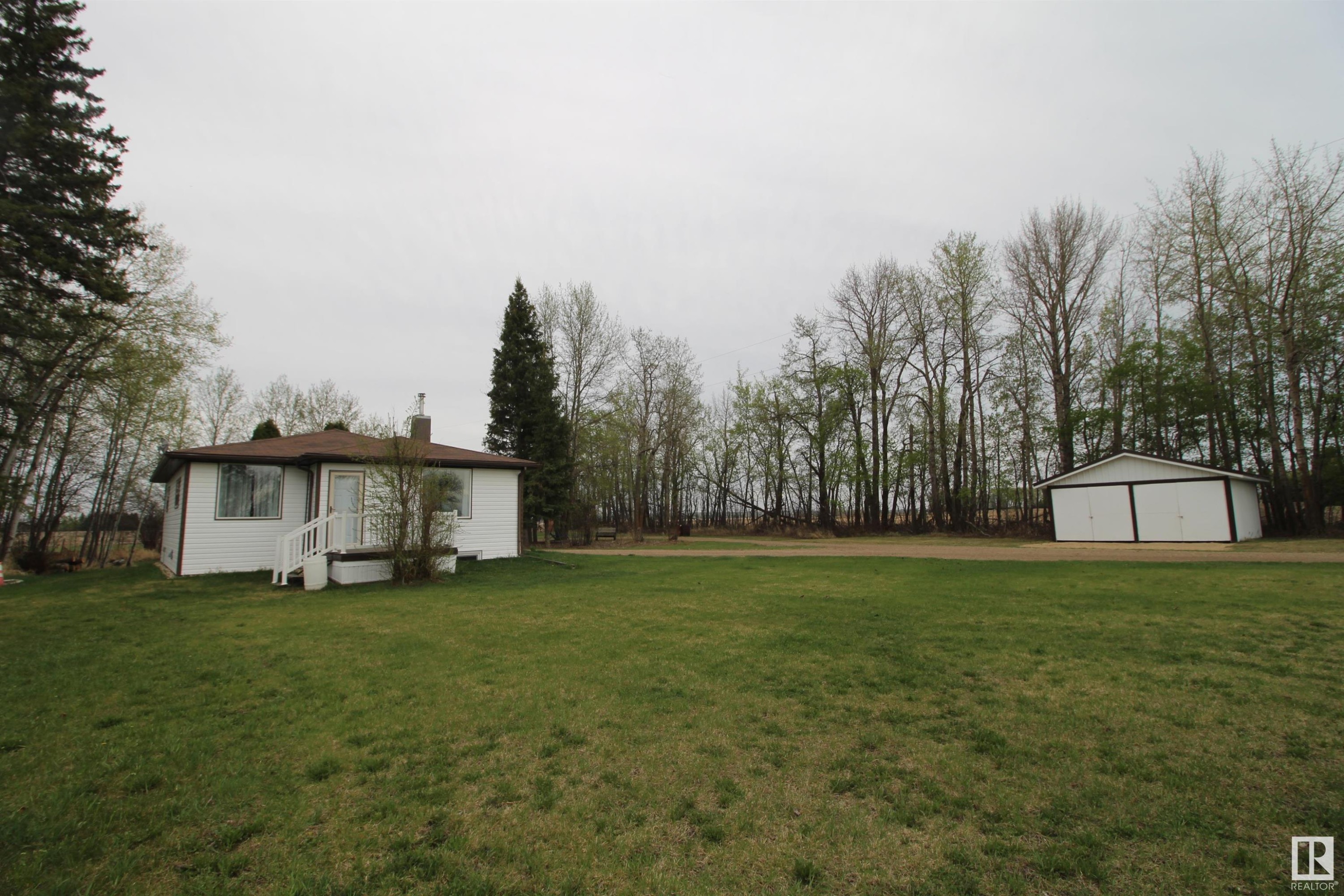 












59117 Rg Rd 11

,
Rural Westlock County,




AB
T7P 2N9

