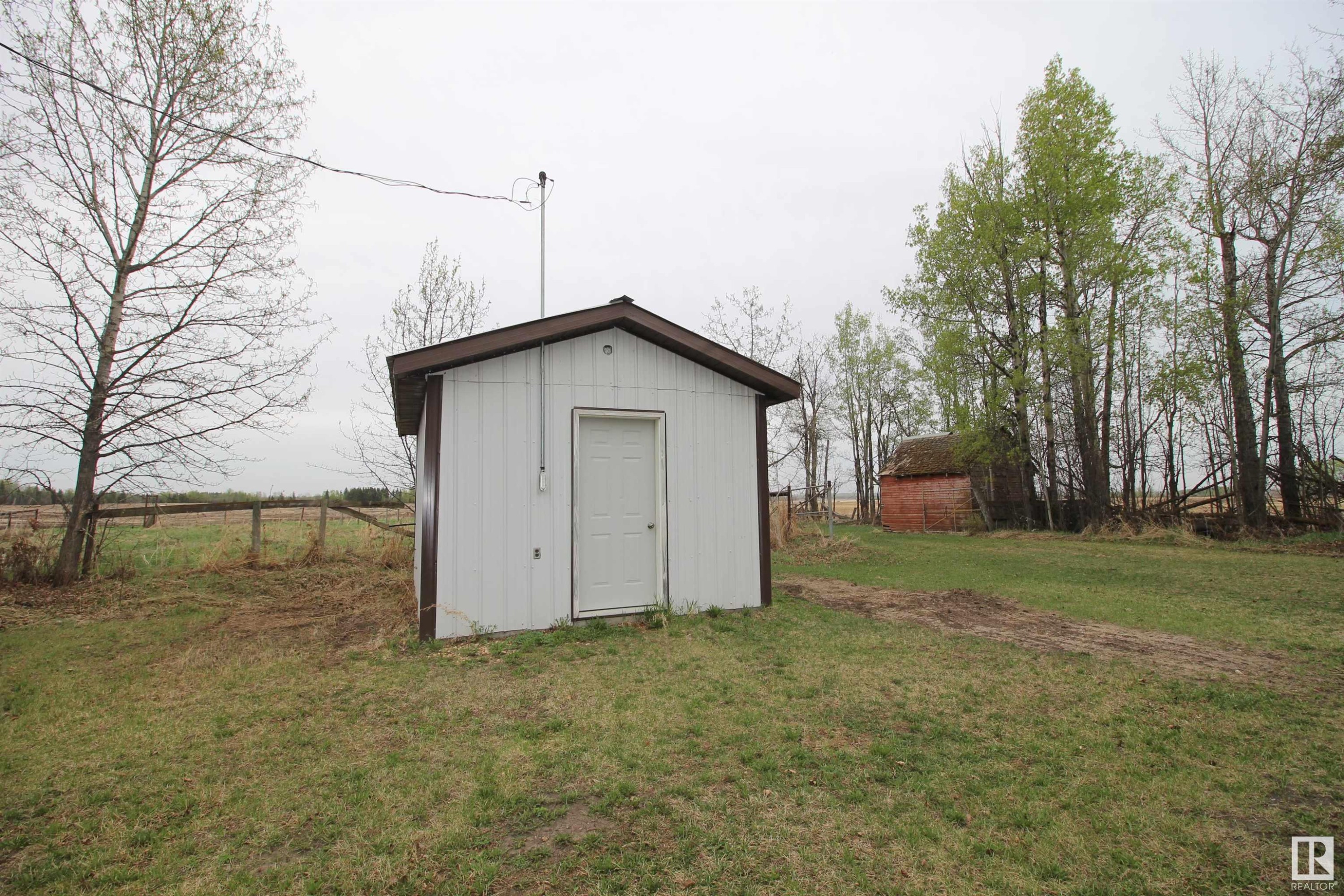 












59117 Rg Rd 11

,
Rural Westlock County,




AB
T7P 2N9

