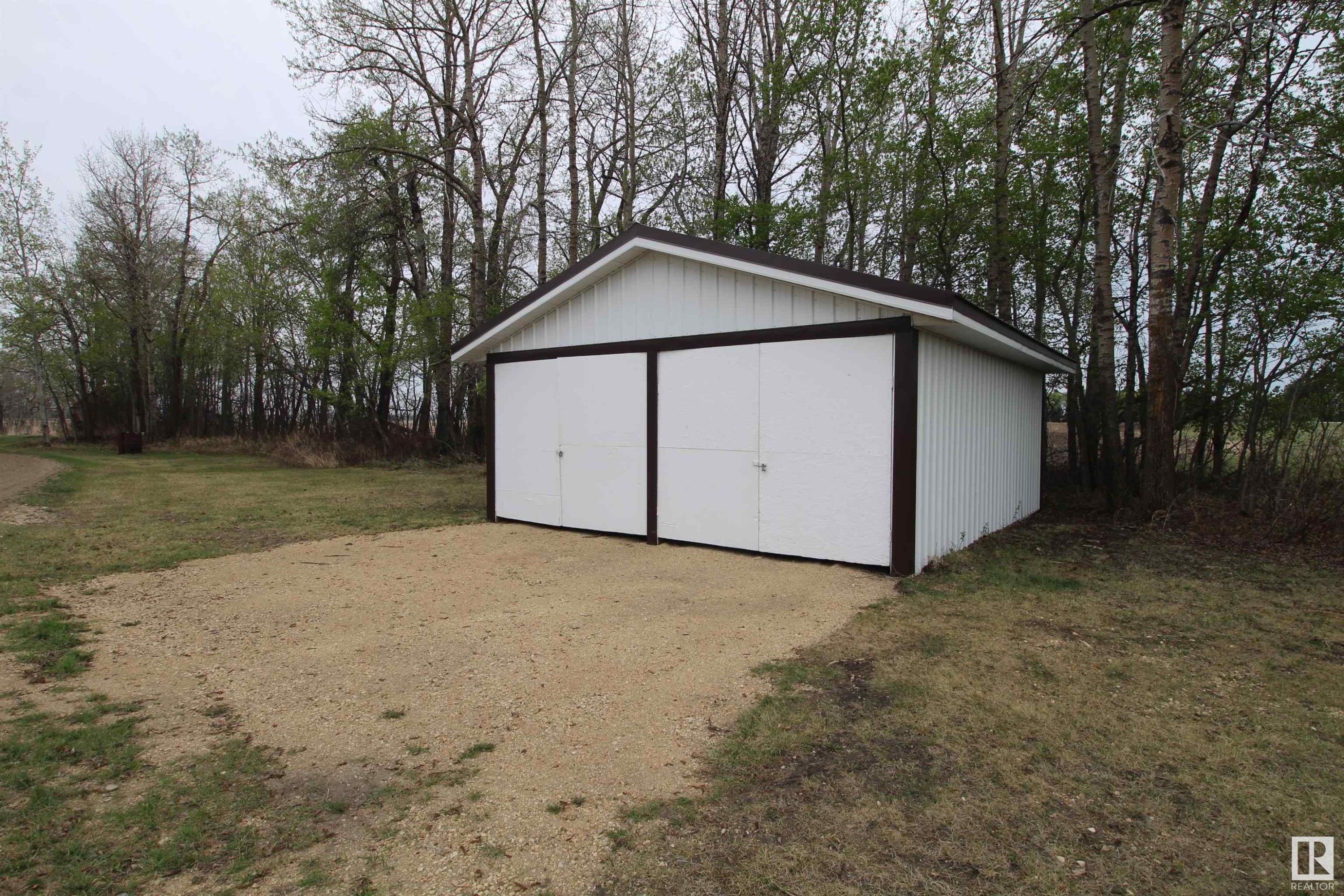 












59117 Rg Rd 11

,
Rural Westlock County,




AB
T7P 2N9

