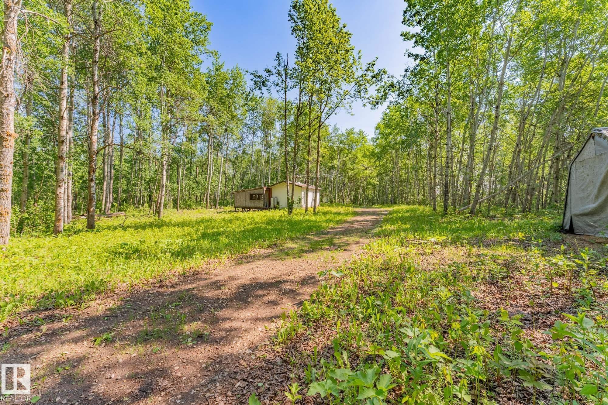 












530035 RR 195

,
Rural Lamont County,







AB
T8G 1G2


