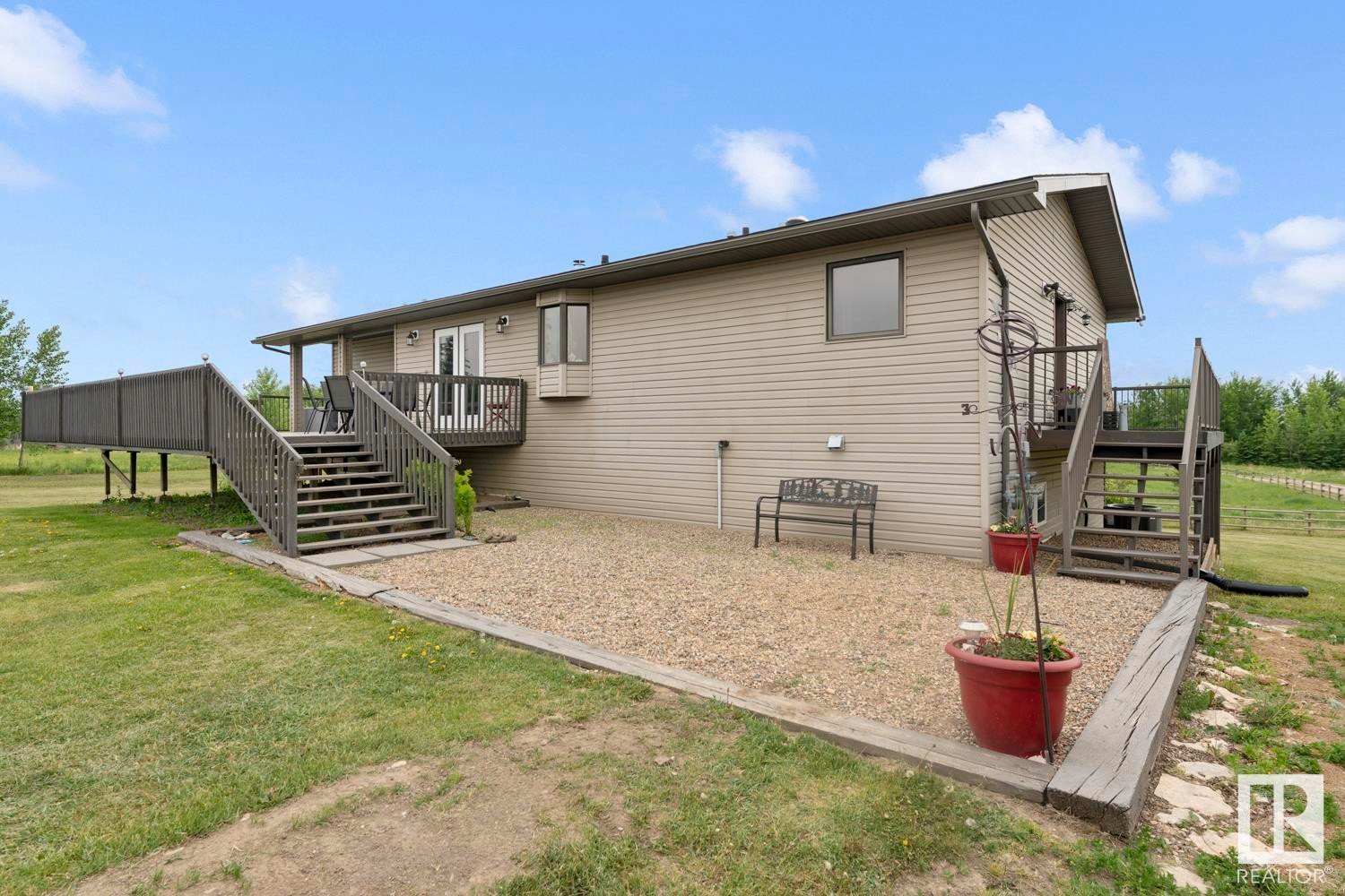 












45220 Township Road 631

,
Rural Bonnyville M.D.,




AB
T9M 1P3

