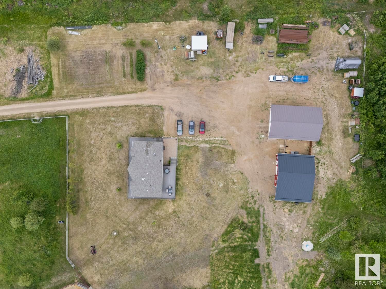 












45220 Township Road 631

,
Rural Bonnyville M.D.,




AB
T9M 1P3

