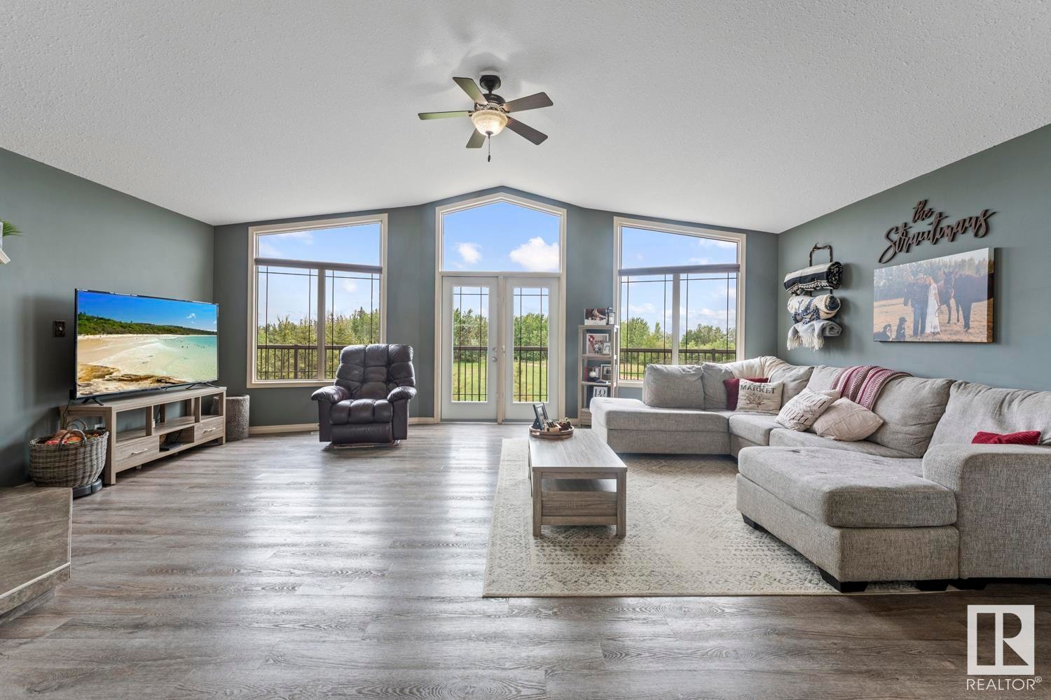 












45220 Township Road 631

,
Rural Bonnyville M.D.,




AB
T9M 1P3

