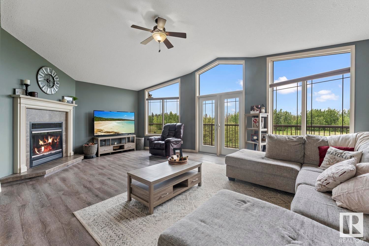 












45220 Township Road 631

,
Rural Bonnyville M.D.,




AB
T9M 1P3

