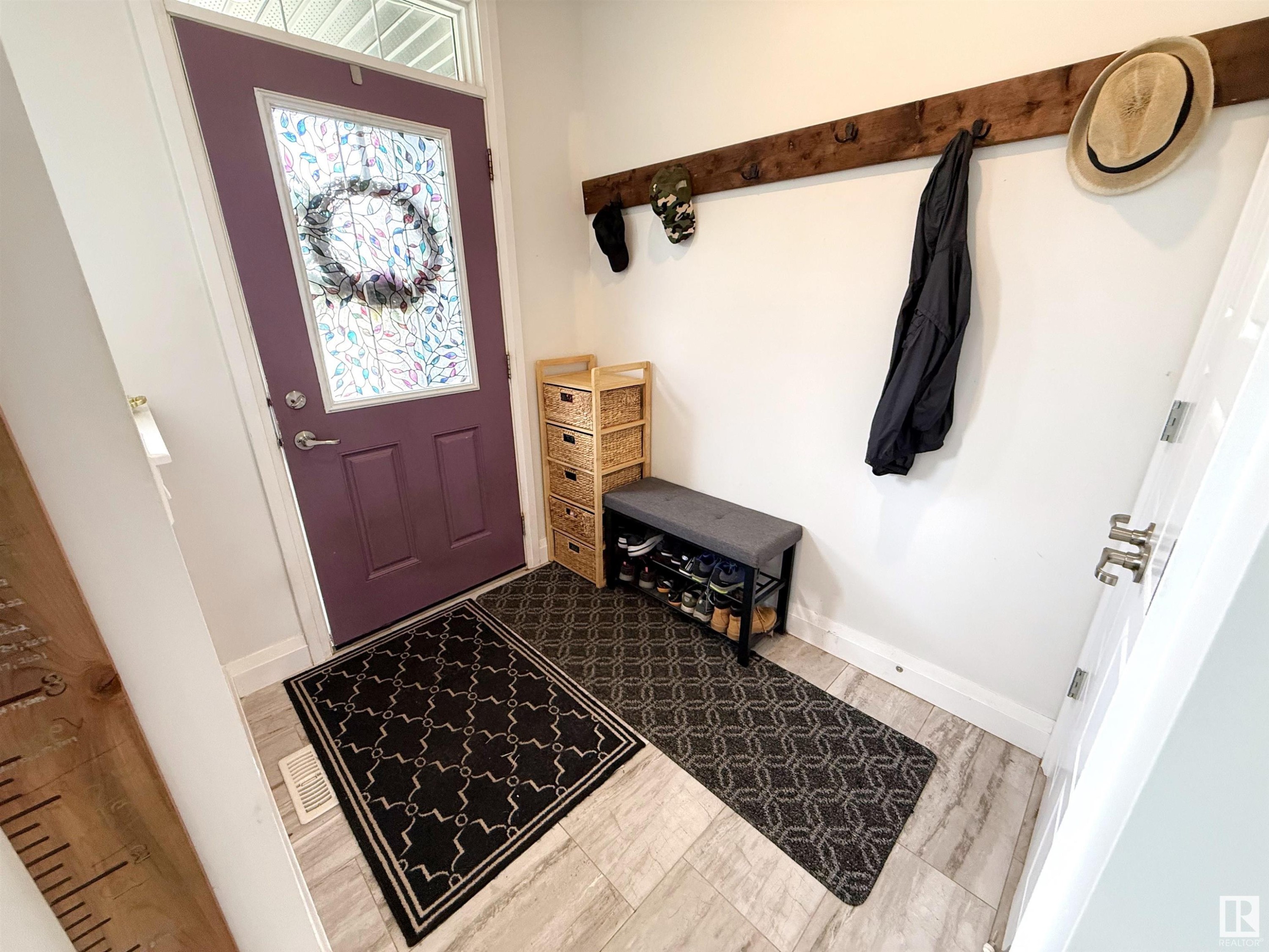 












22385 93A Avenue

,
Edmonton,




AB
T5T 7K3

