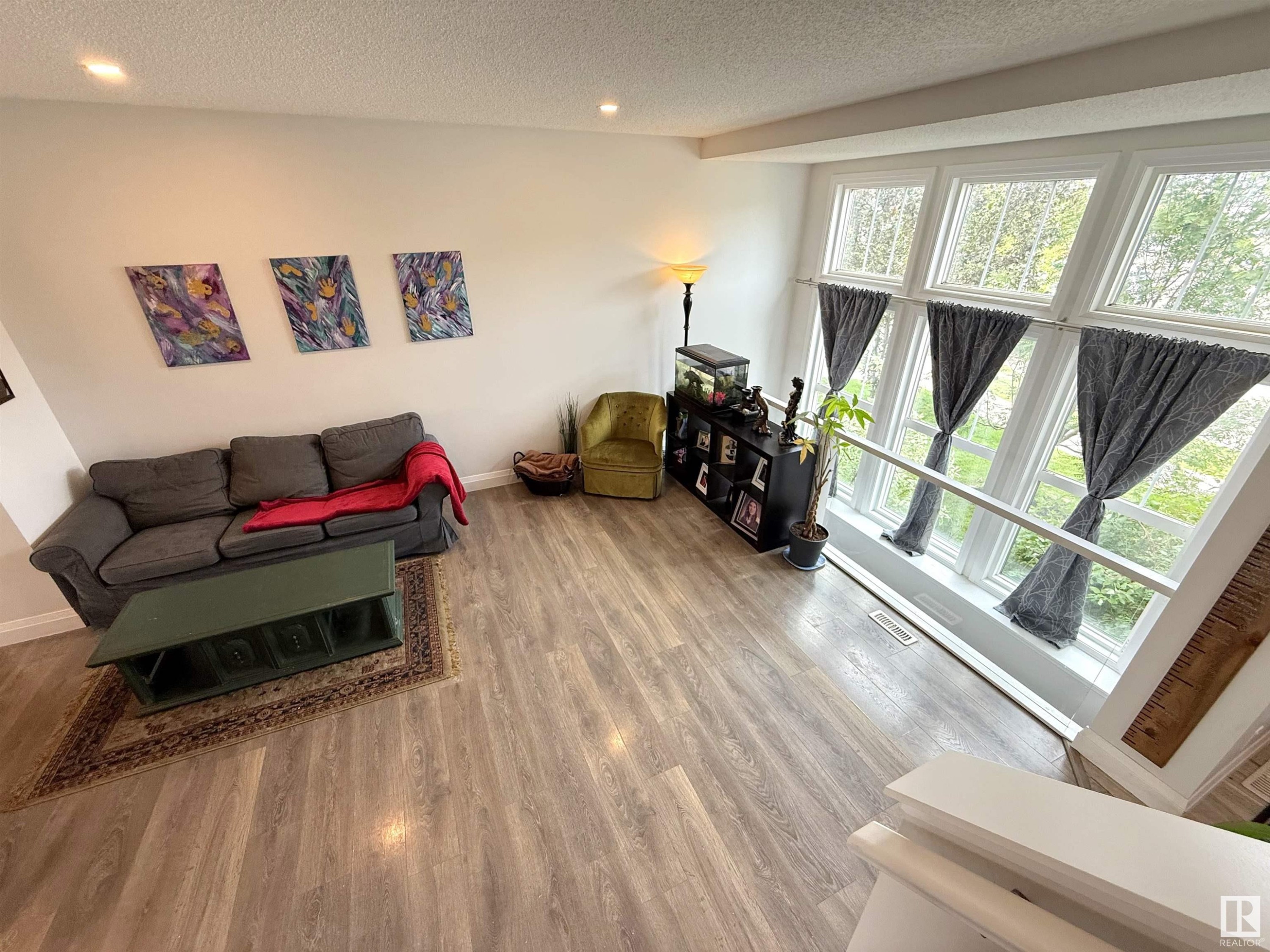 












22385 93A Avenue

,
Edmonton,




AB
T5T 7K3


