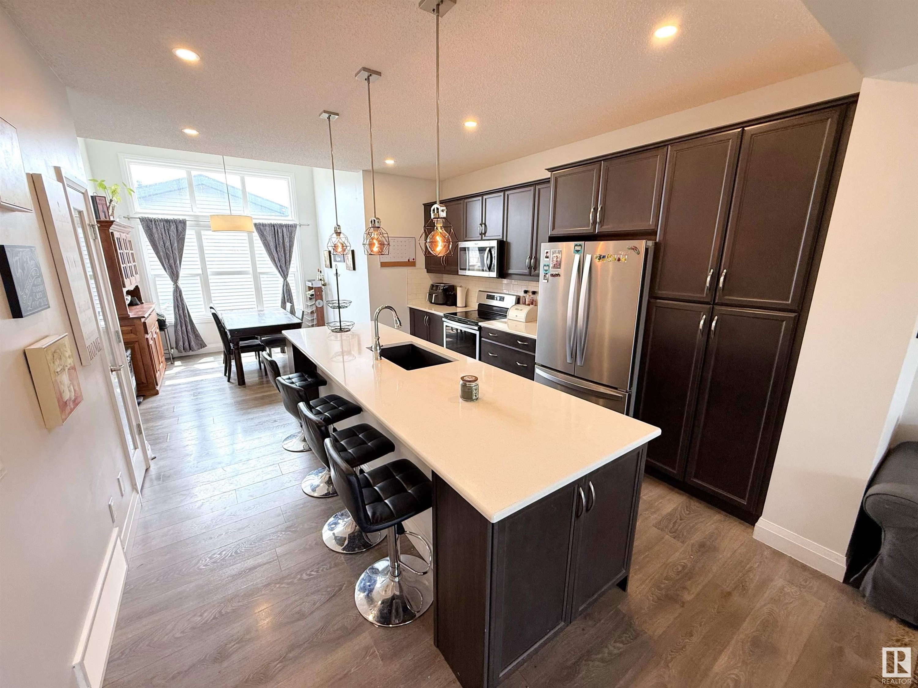 












22385 93A Avenue

,
Edmonton,




AB
T5T 7K3

