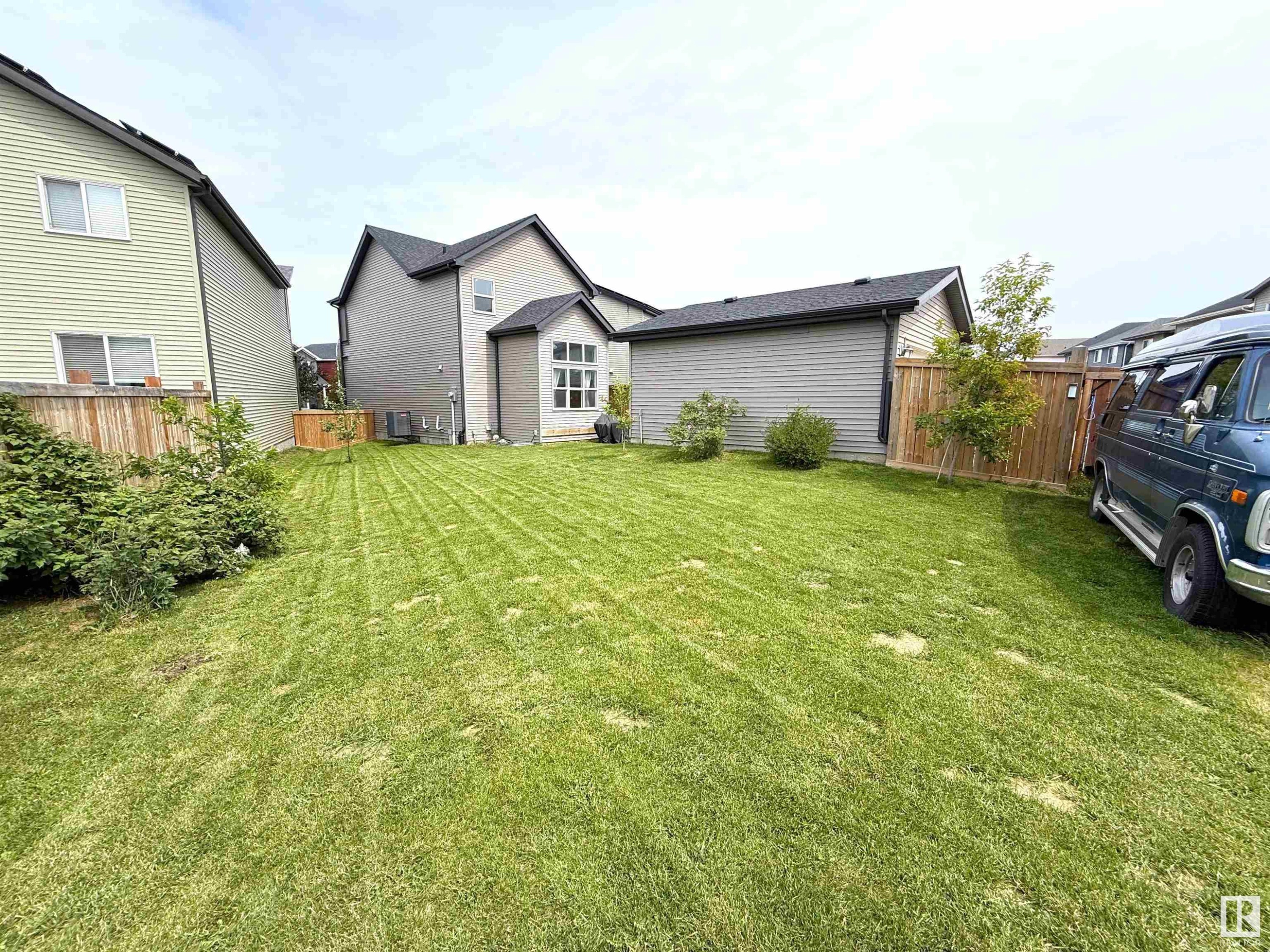 












22385 93A Avenue

,
Edmonton,




AB
T5T 7K3


