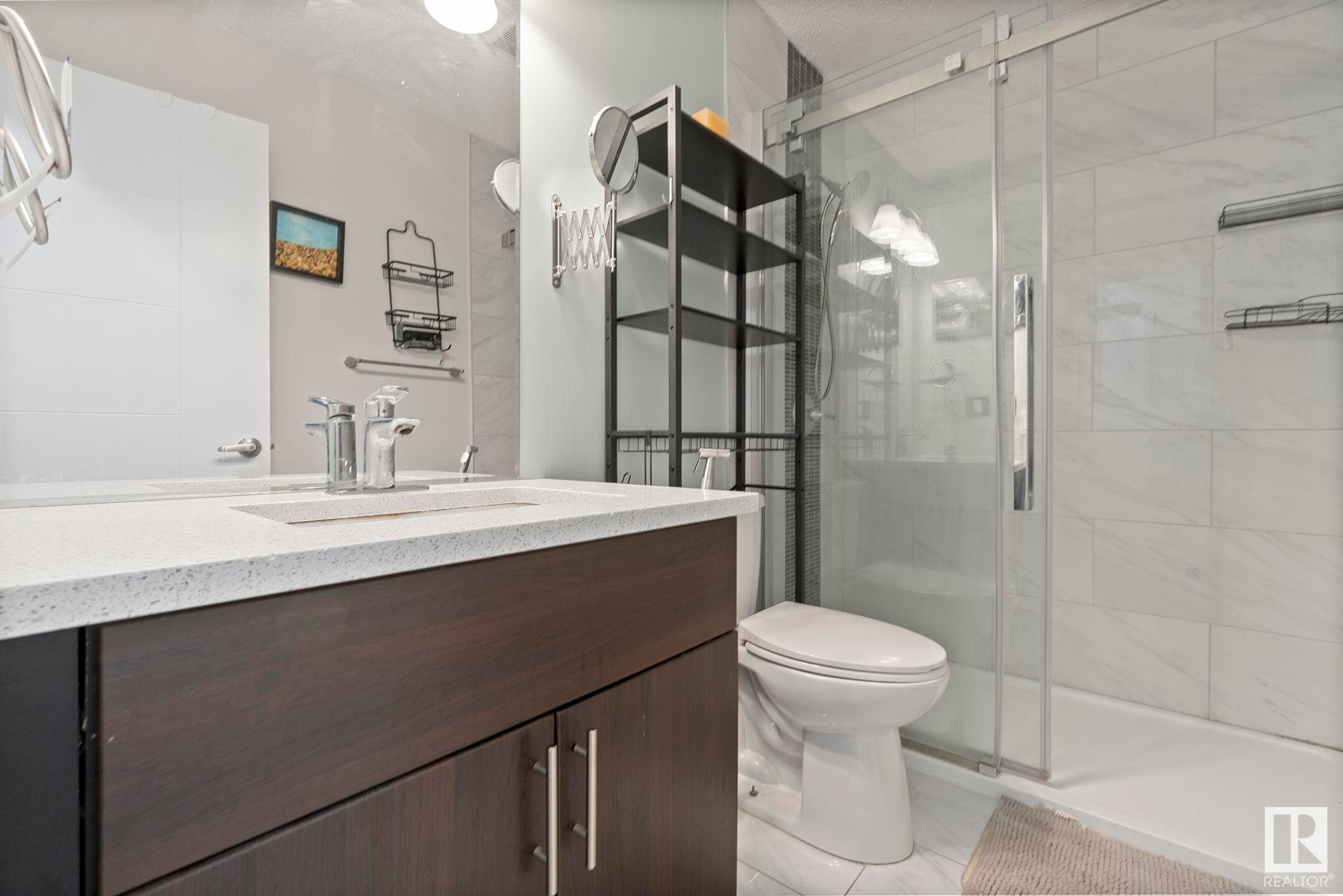 












18404 66 Avenue

,
Edmonton,




AB
T5T 2M2

