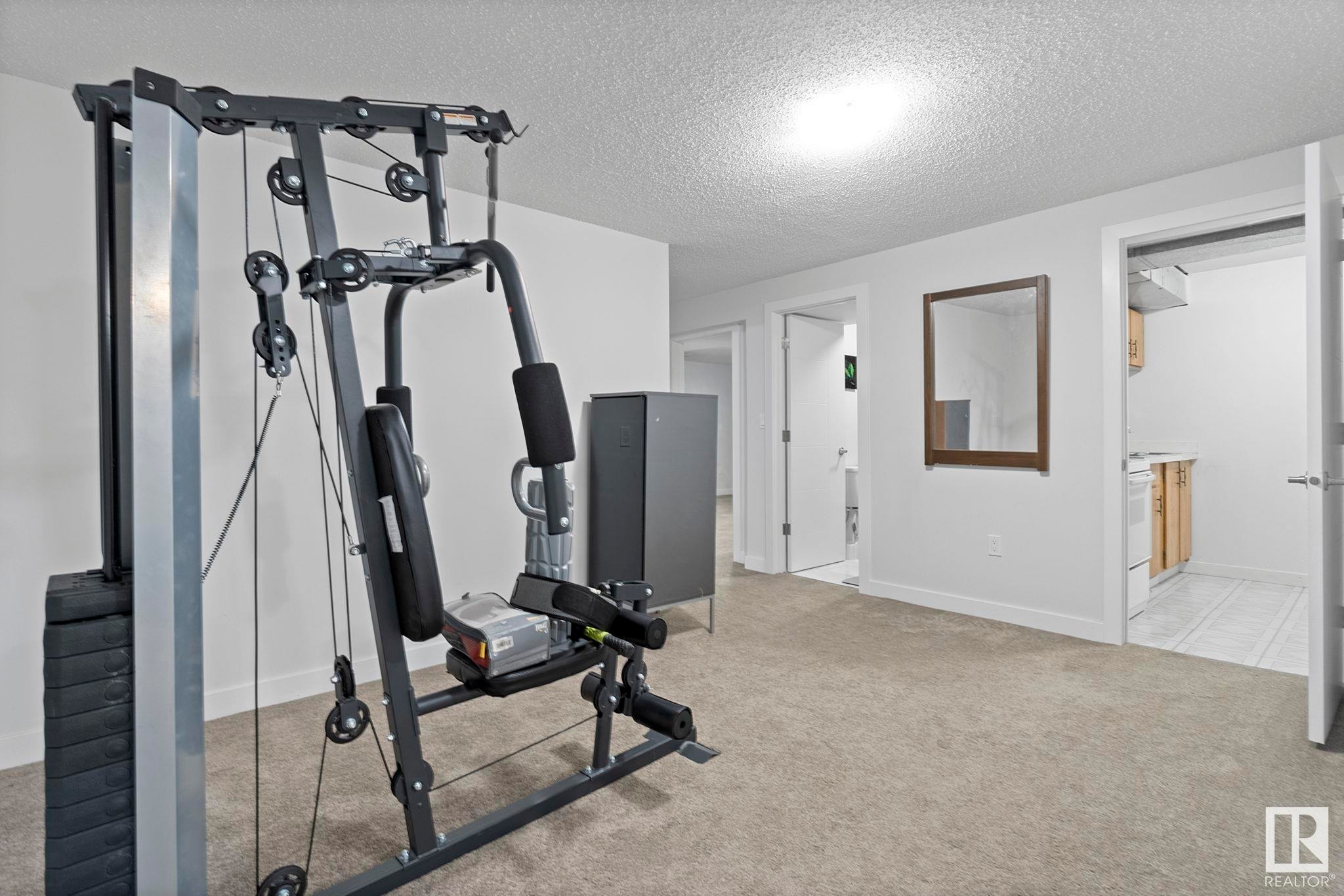 












18404 66 Avenue

,
Edmonton,




AB
T5T 2M2

