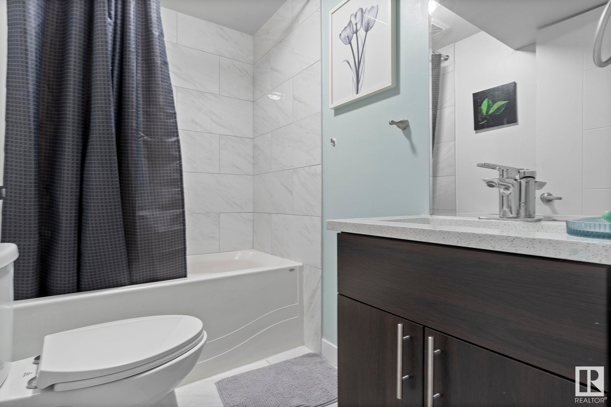 












18404 66 Avenue

,
Edmonton,




AB
T5T 2M2

