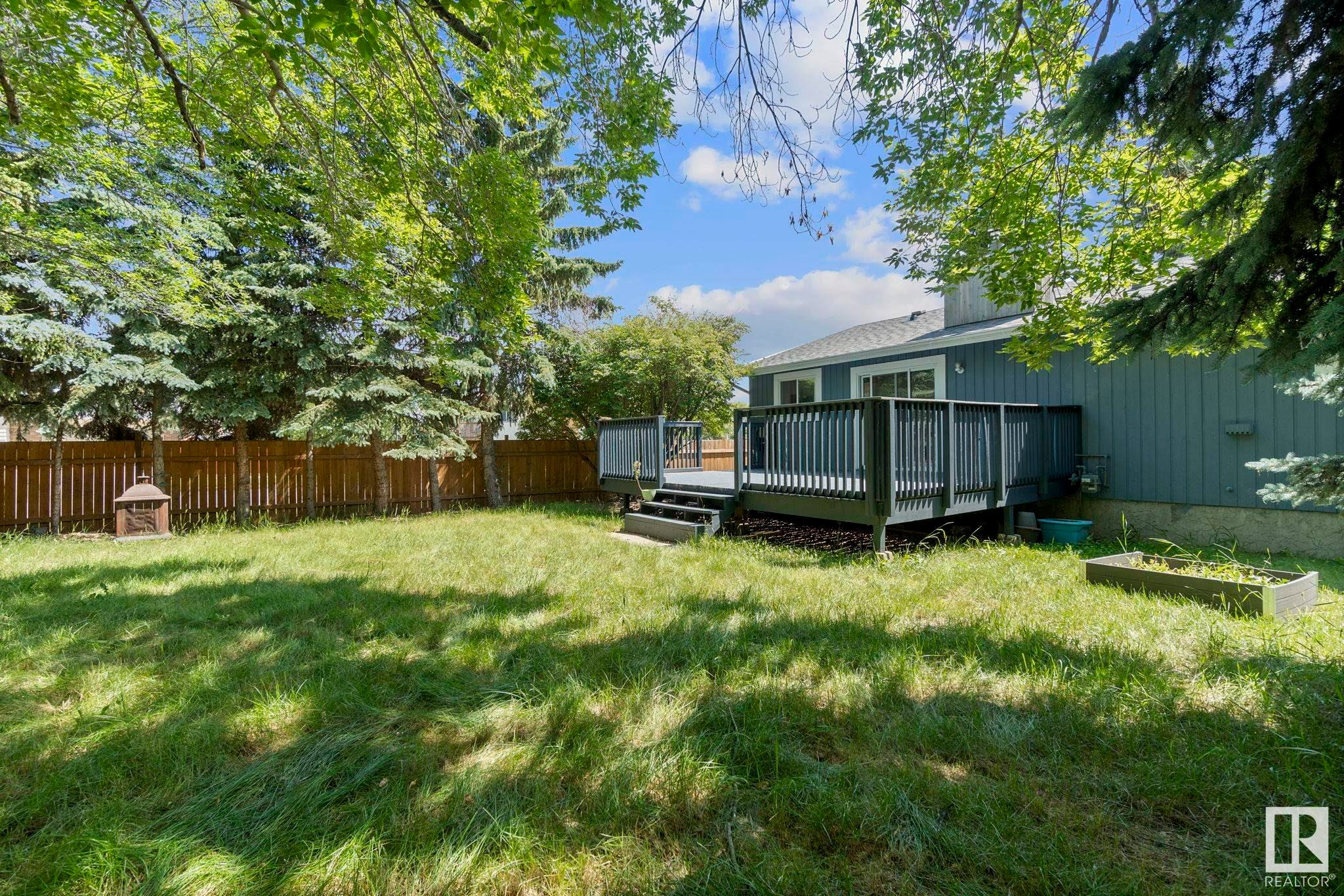












18404 66 Avenue

,
Edmonton,




AB
T5T 2M2

