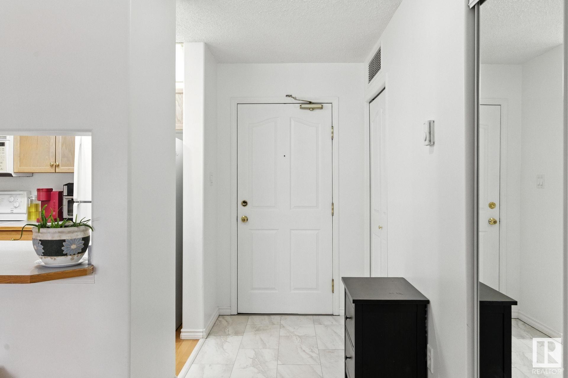 












125 16303 95 Street

,
Edmonton,




AB
T5Z 3V1

