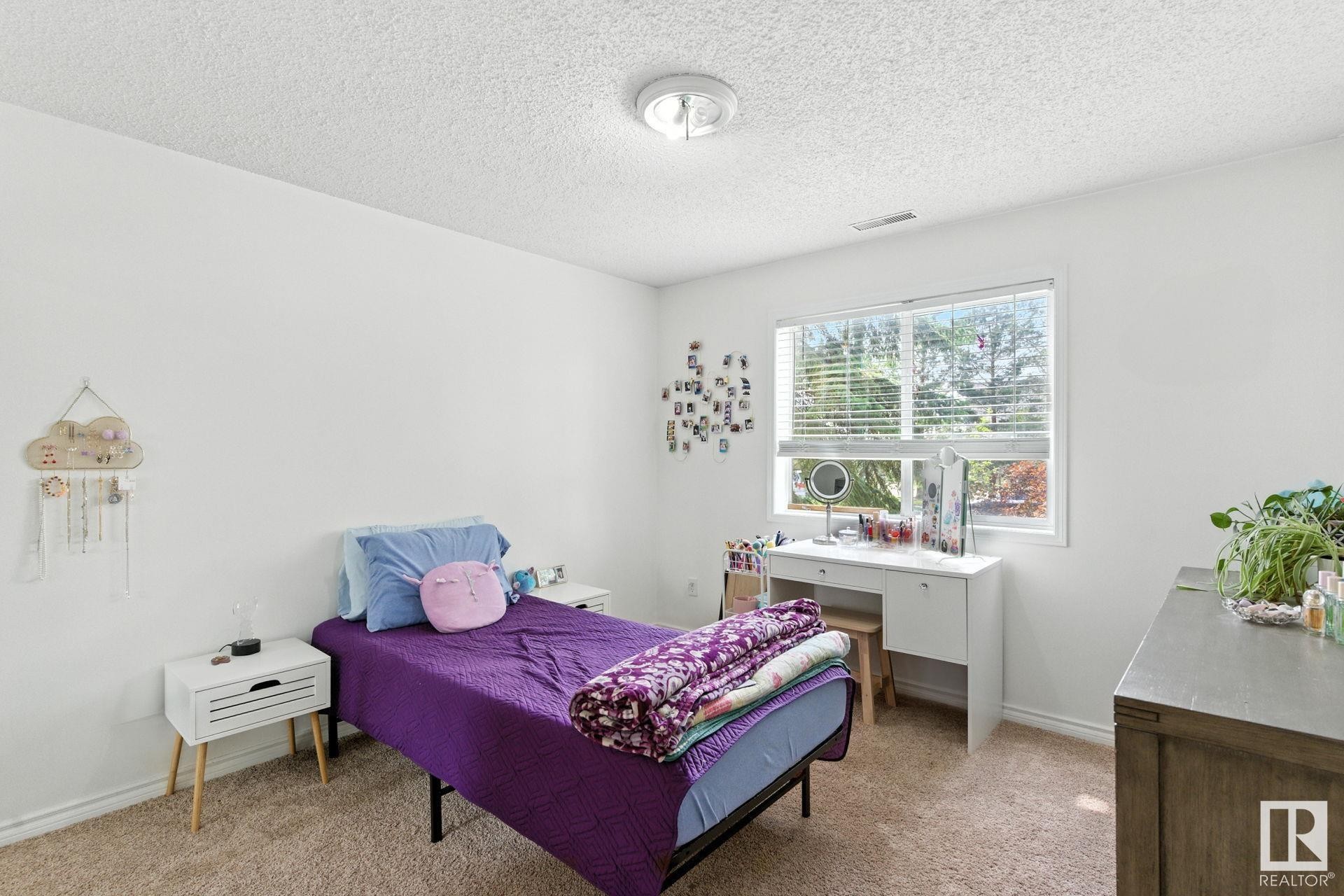 












125 16303 95 Street

,
Edmonton,




AB
T5Z 3V1

